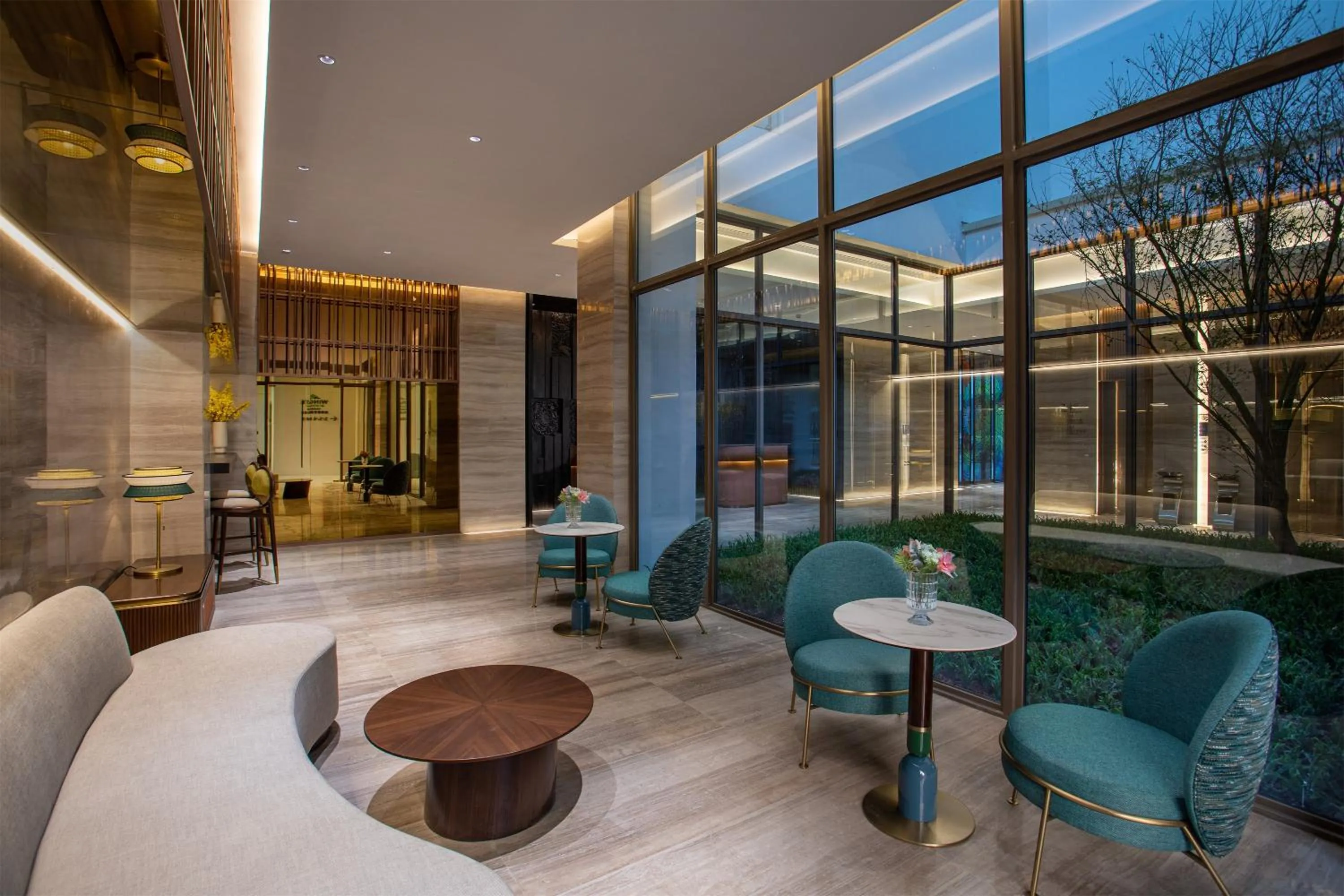 Lounge or bar in Wingate By Wyndham Yangshuo