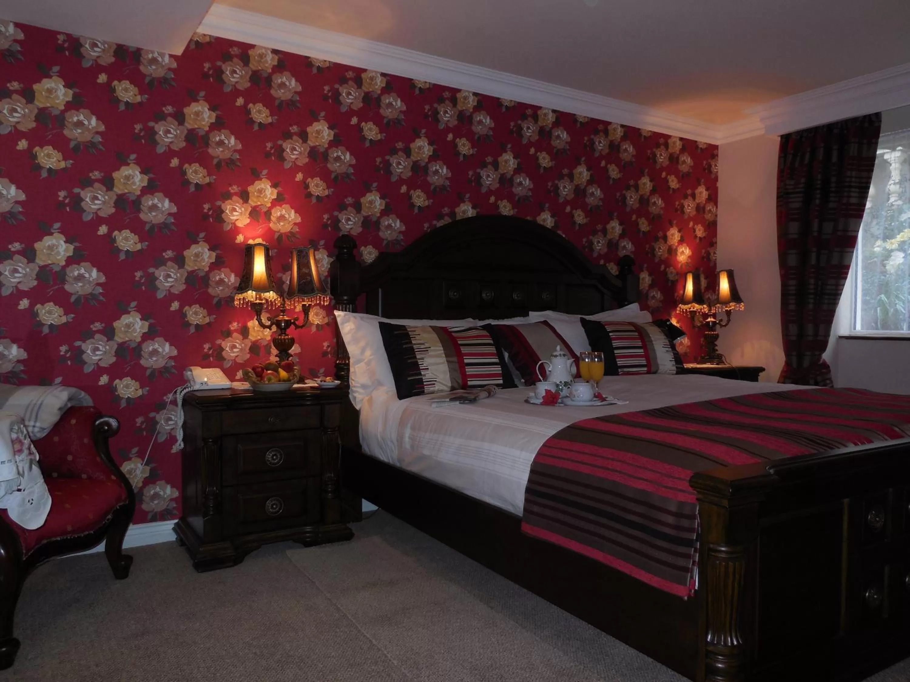 Photo of the whole room, Bed in Crystal Springs B&B