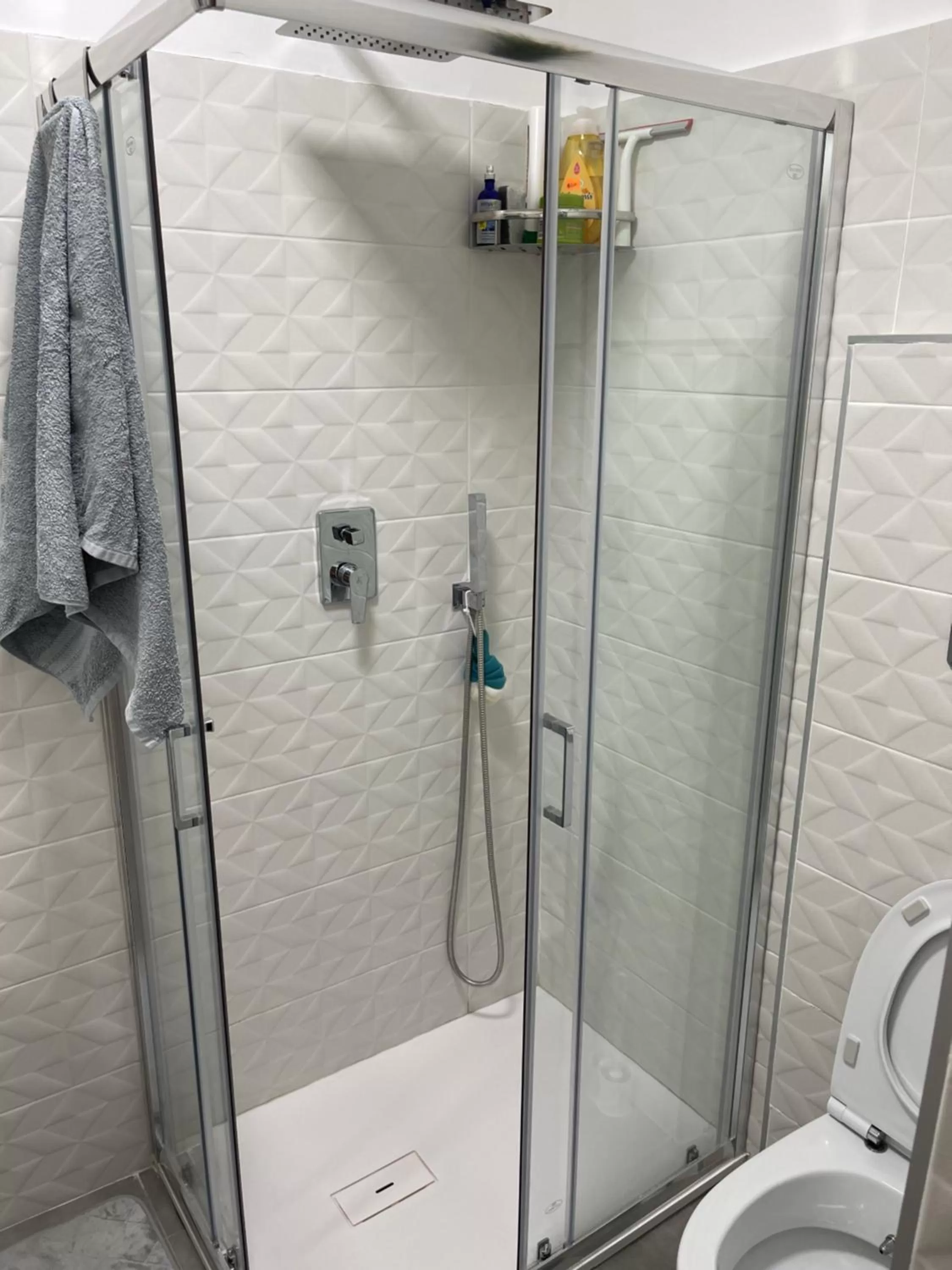 Shower in B&B Porto 60