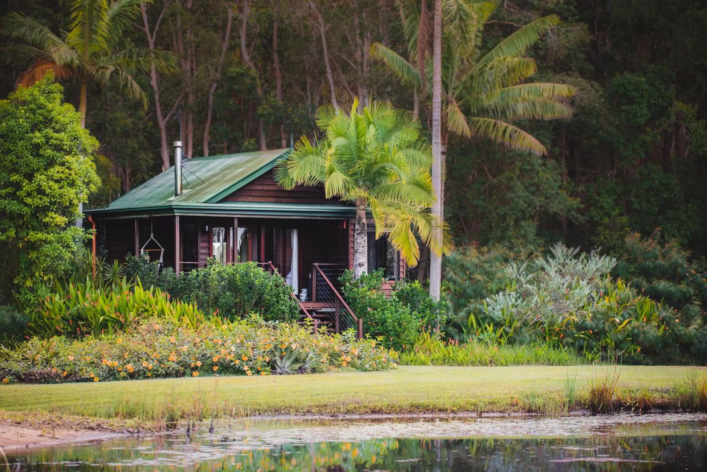 Lake Weyba Cottages Noosa