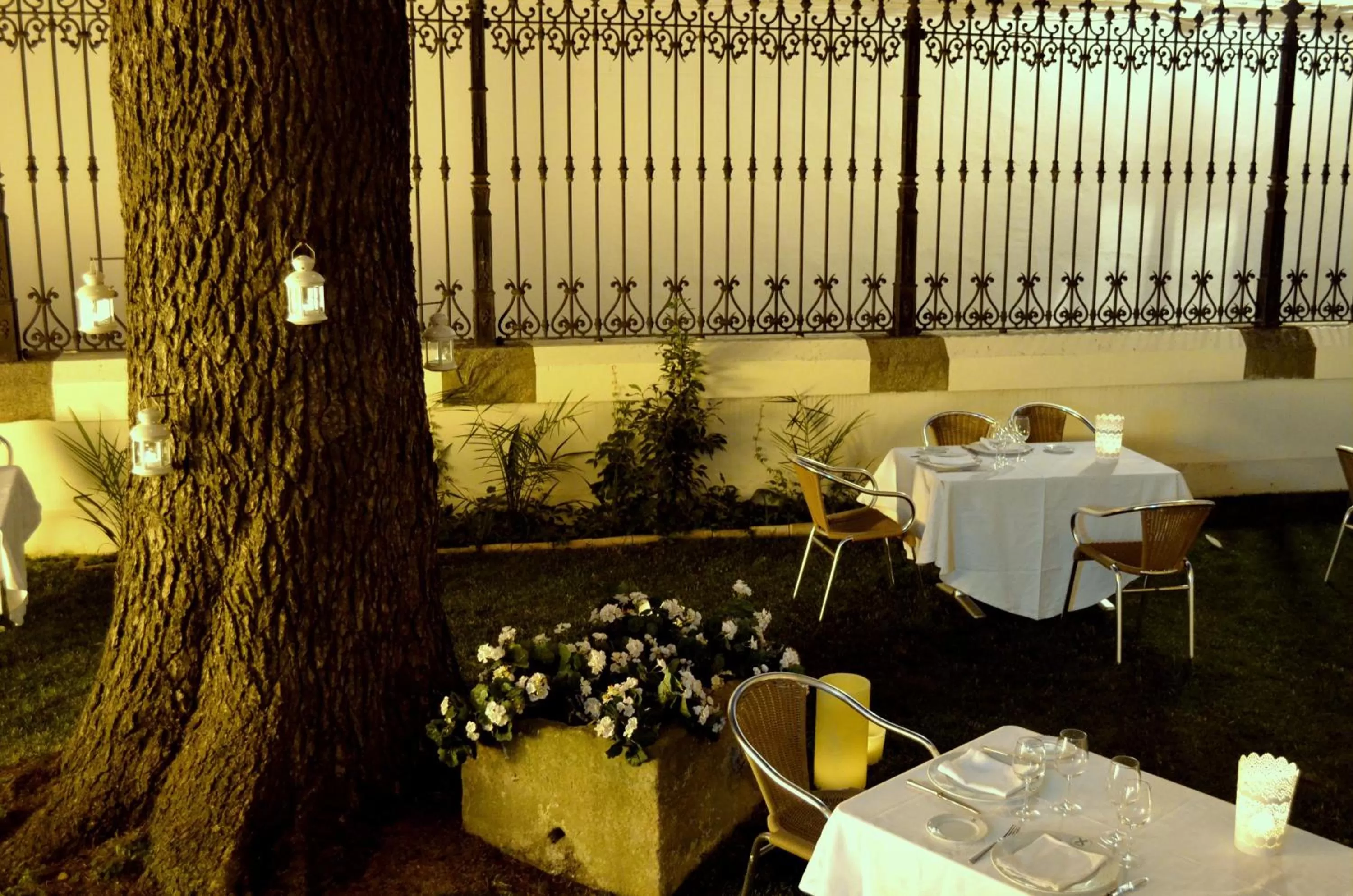 Facade/entrance in Hotel Mirador de Llerena