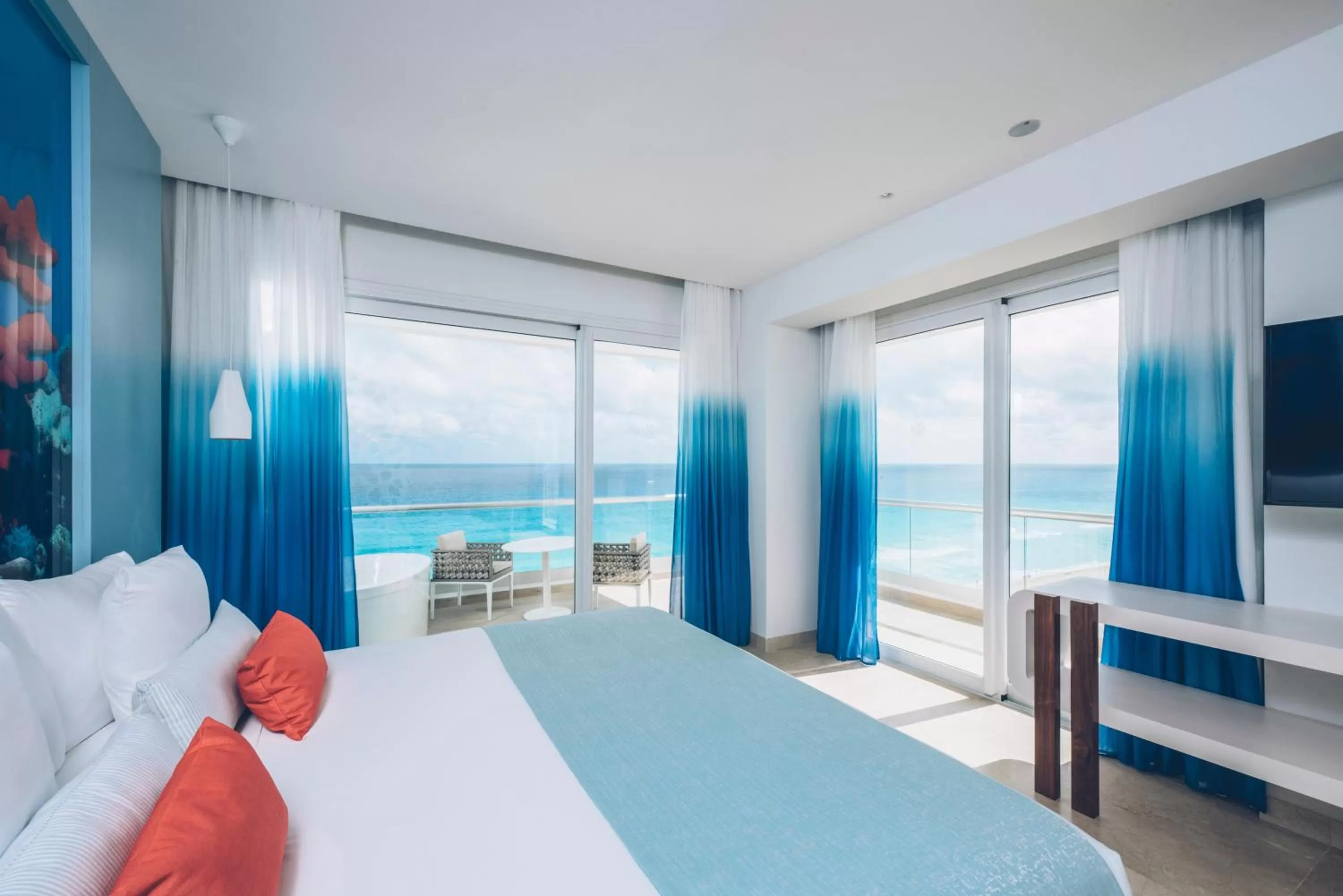 Junior Suite Ocean Front Corner (1 Adult) in Coral Level at Iberostar Selection Cancun