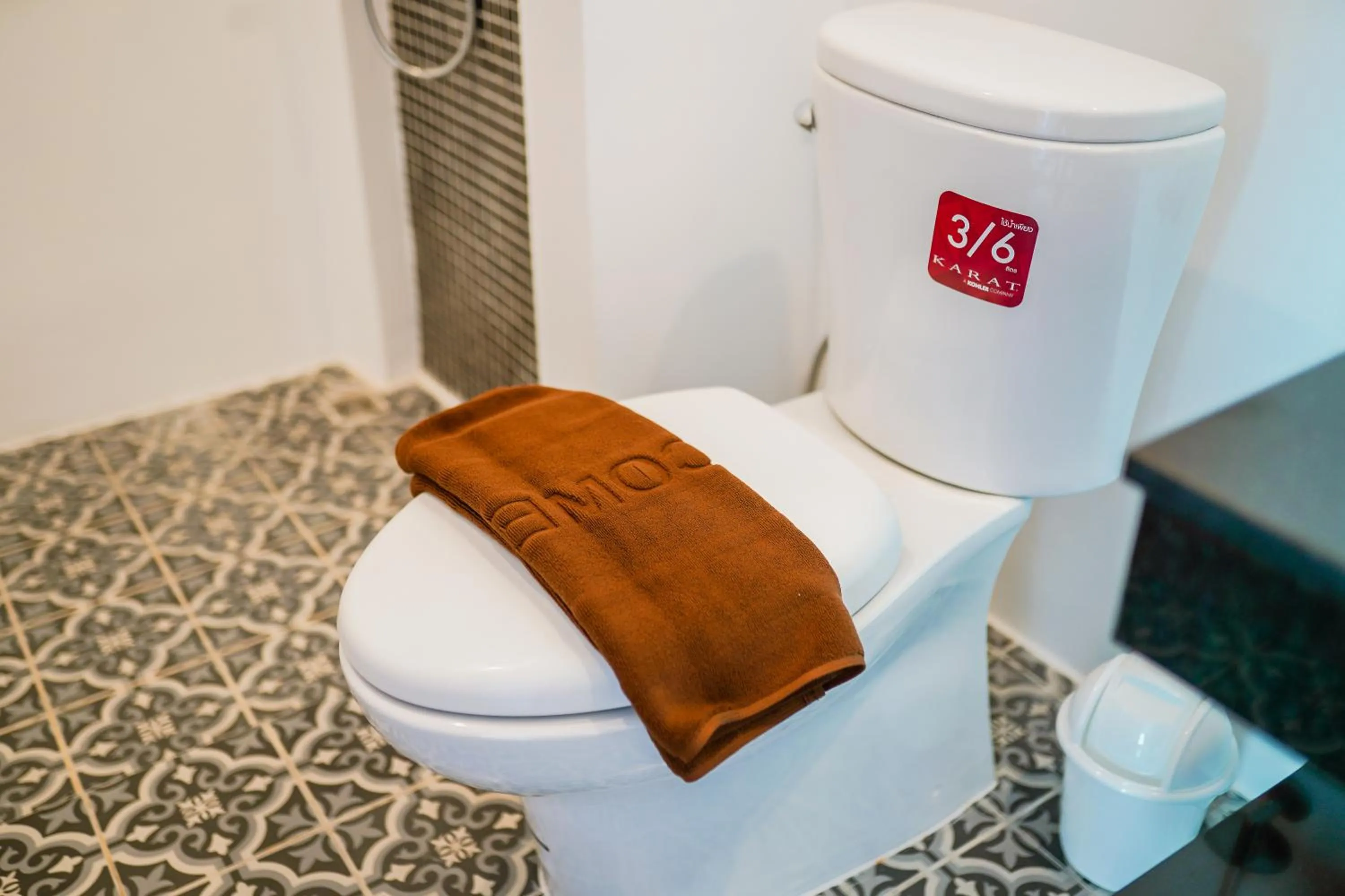 Bathroom in Khaleej Mass Hotel Patong