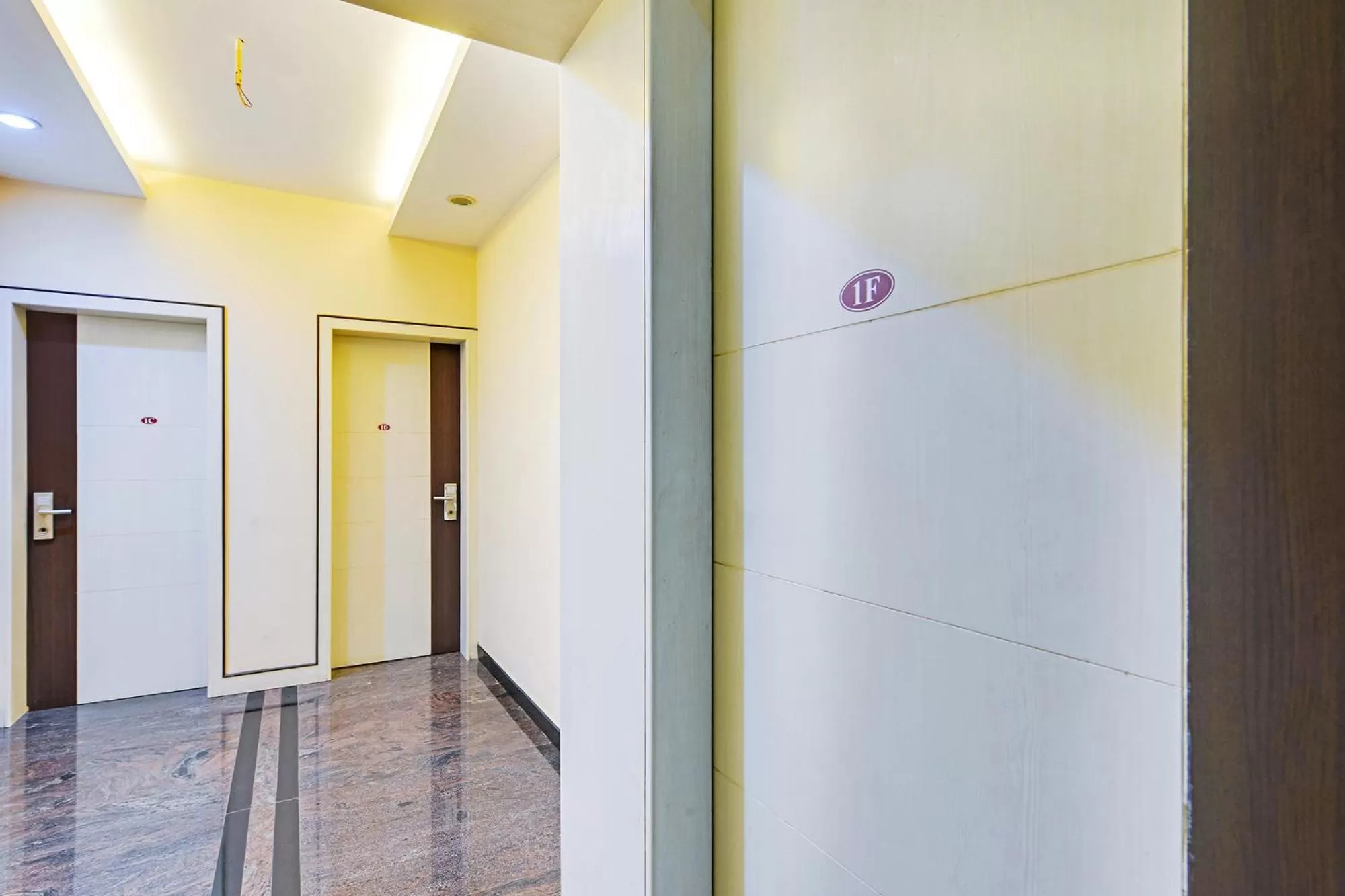 Lobby or reception in FabHotel B Zone - Nr US Consulate