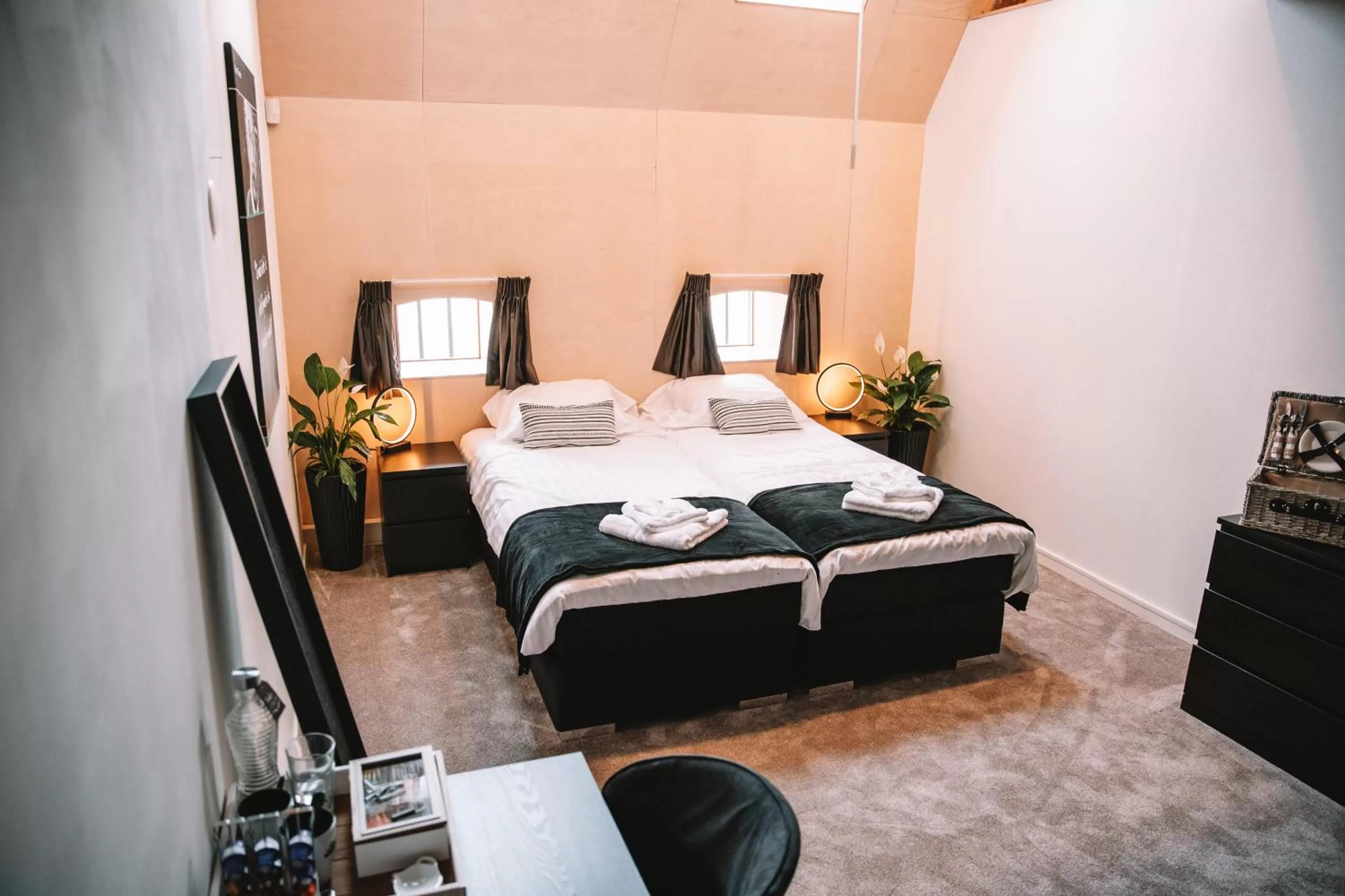 Photo of the whole room, Bed in Harlingen Staete B&B Boutique hotel