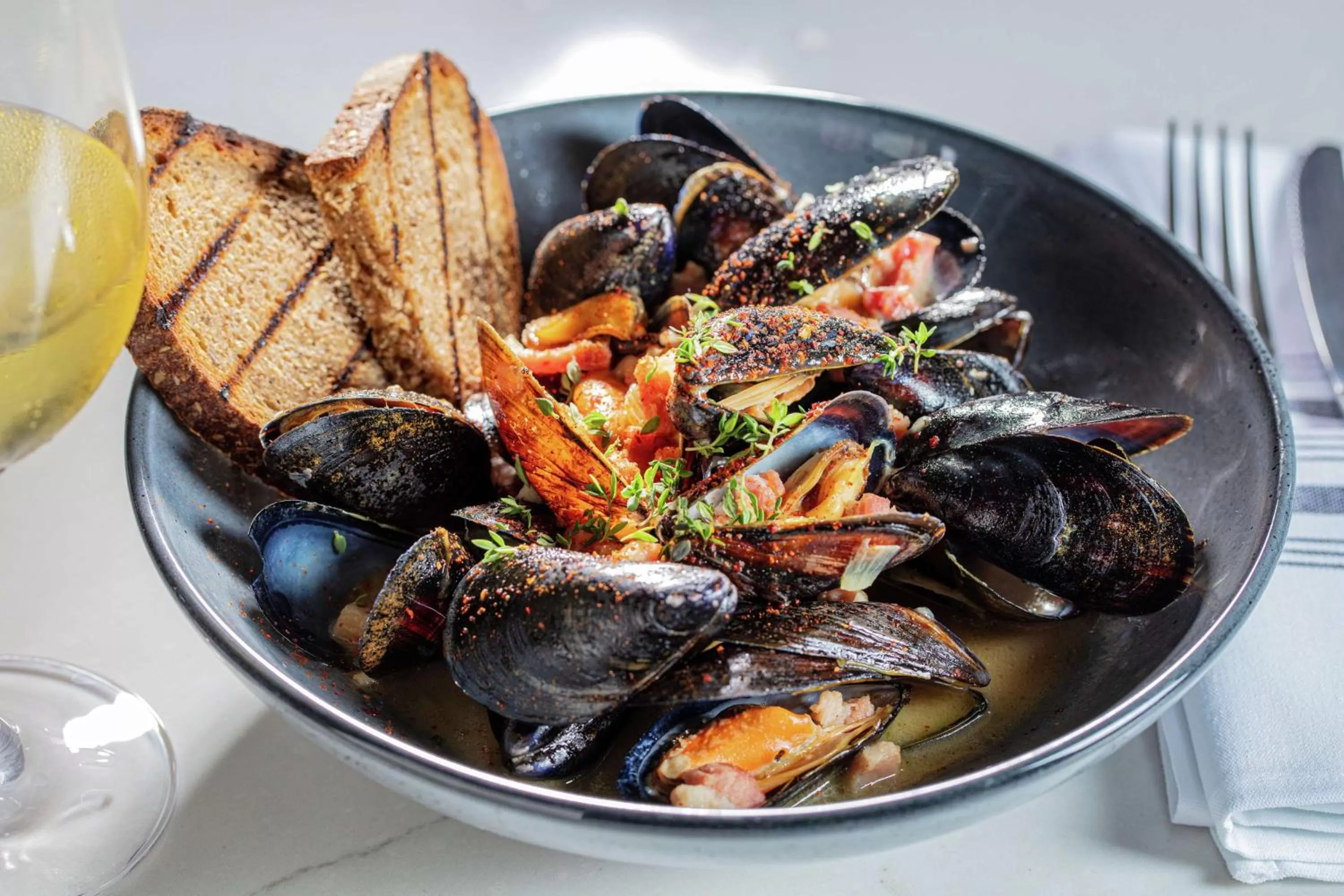 Restaurant/places to eat in The Higgins Hotel New Orleans, Curio Collection by Hilton