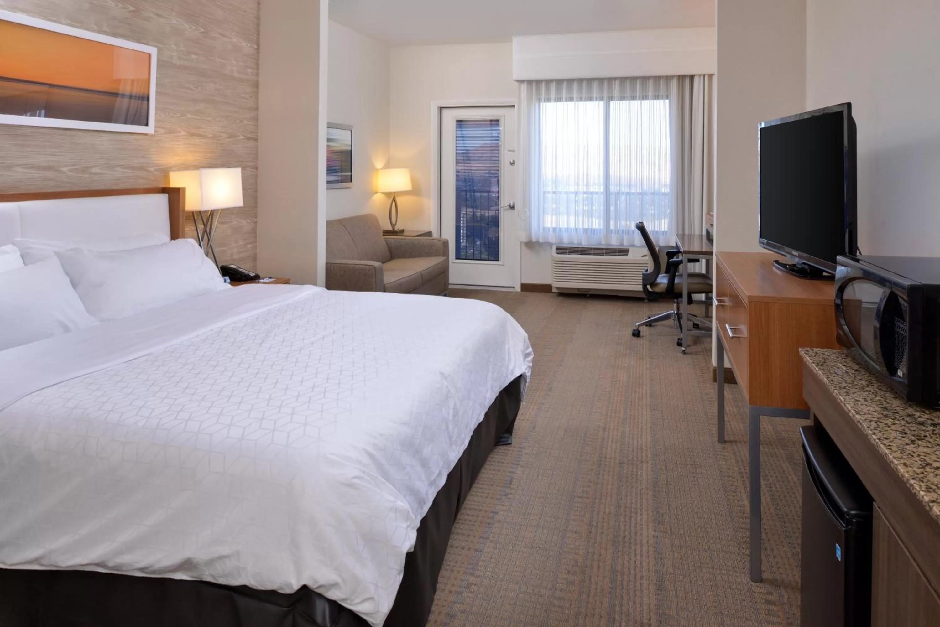 Photo of the whole room, Bed in Holiday Inn Express Pocatello by IHG