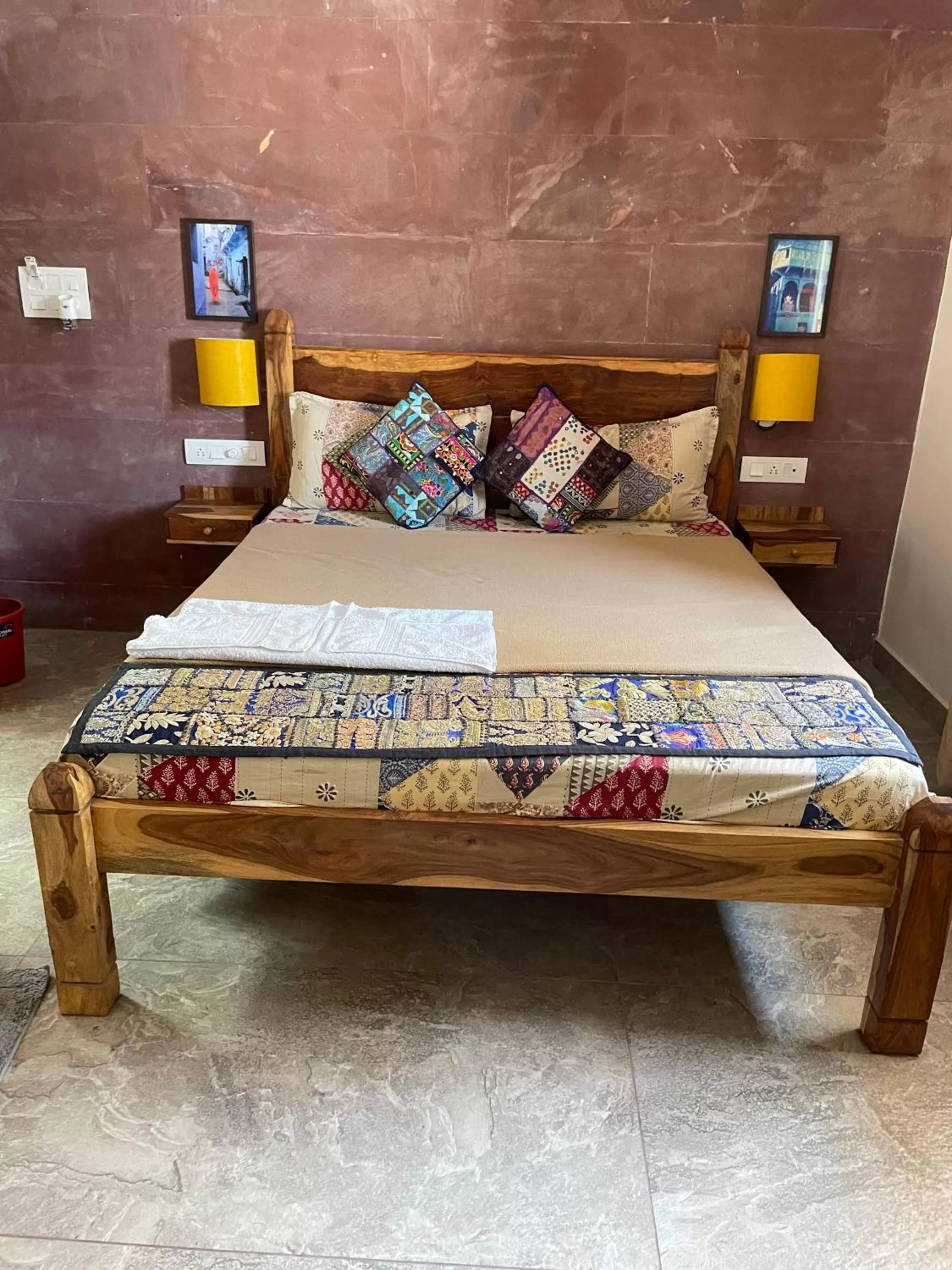 Photo of the whole room, Bed in Corsican Haveli