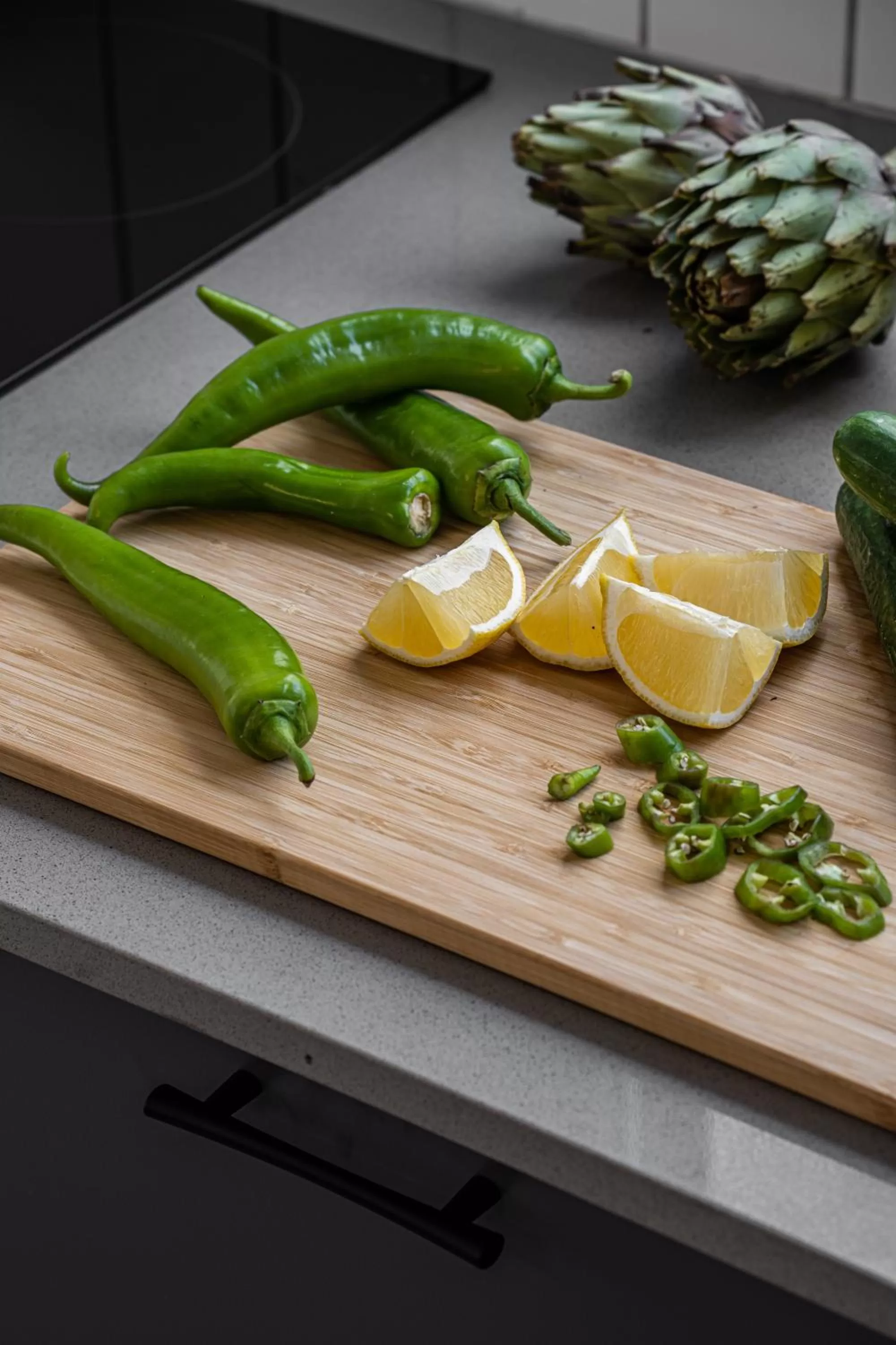 Kitchen or kitchenette in Mate GEORGE - By HOMY