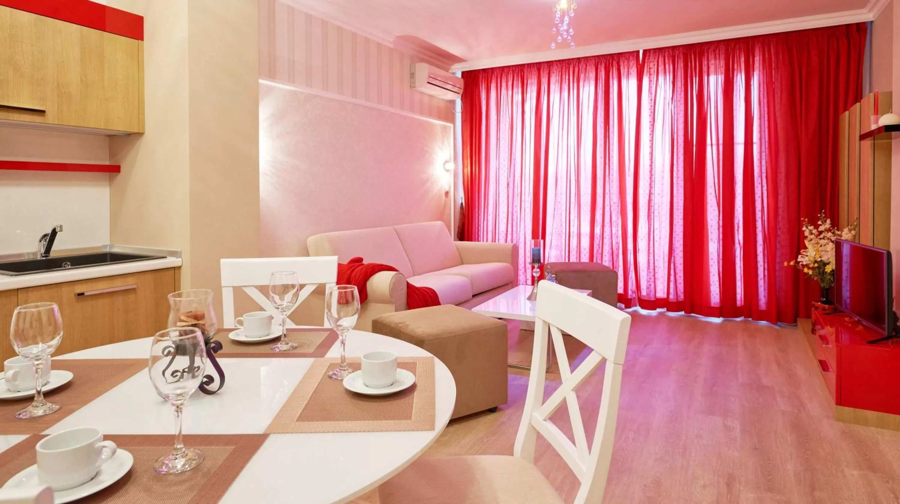 Living room in Penelopa Palace Apart Hotel & SPA