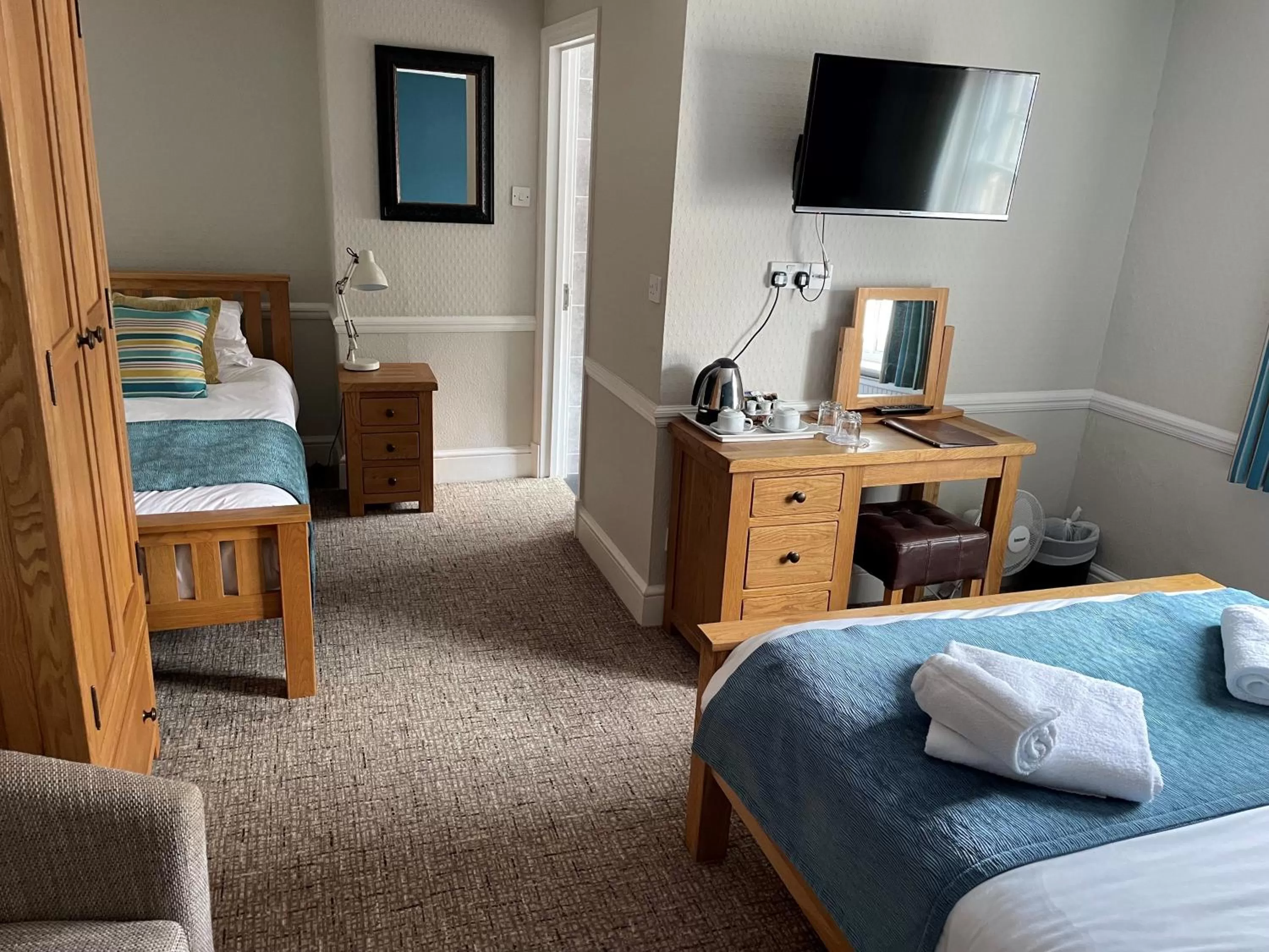 Bedroom in The Swan Inn