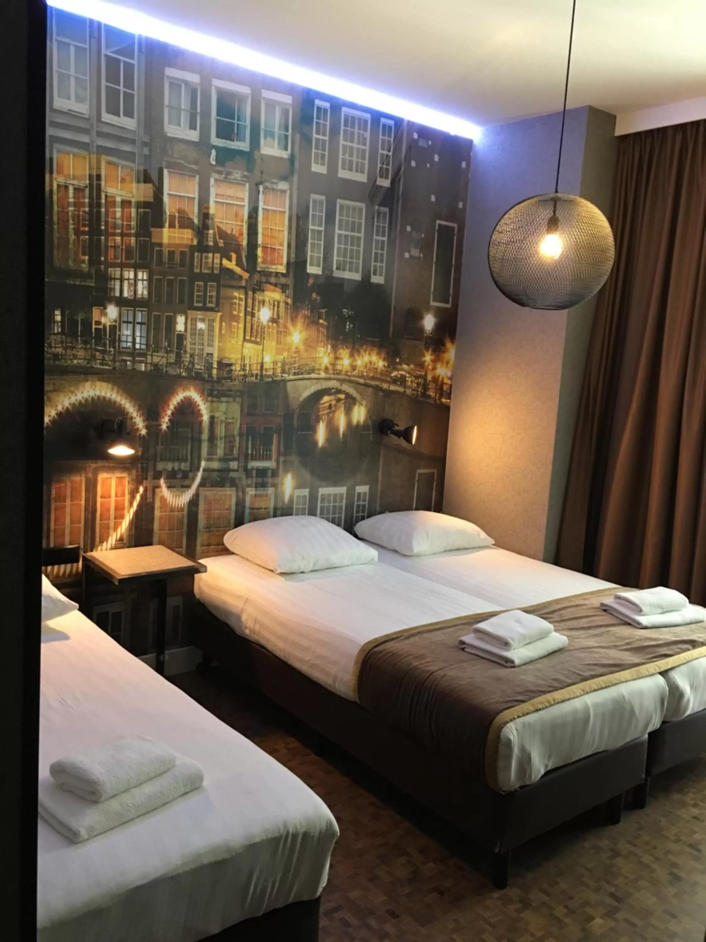 Bed in Hotel Mosaic City Centre