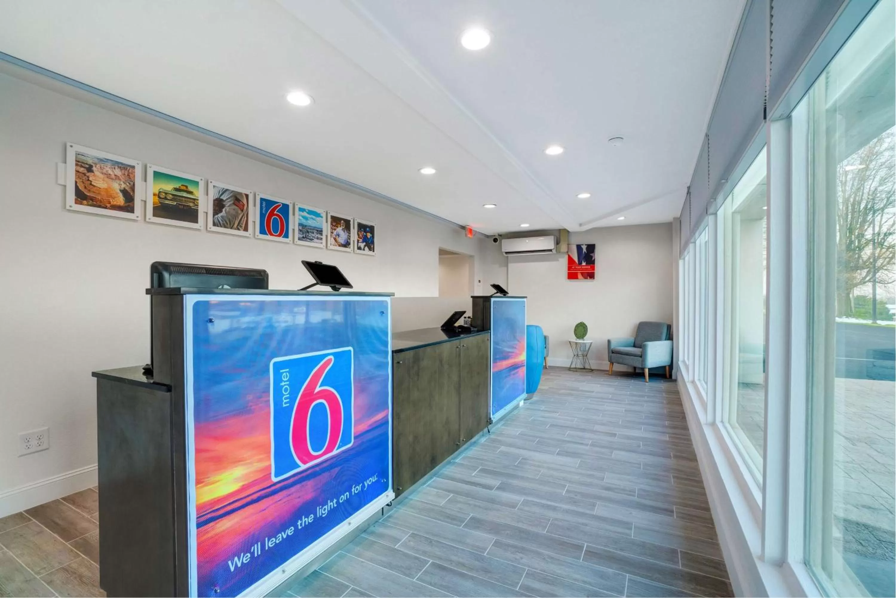 Lobby or reception in Motel 6 Bellville, OH