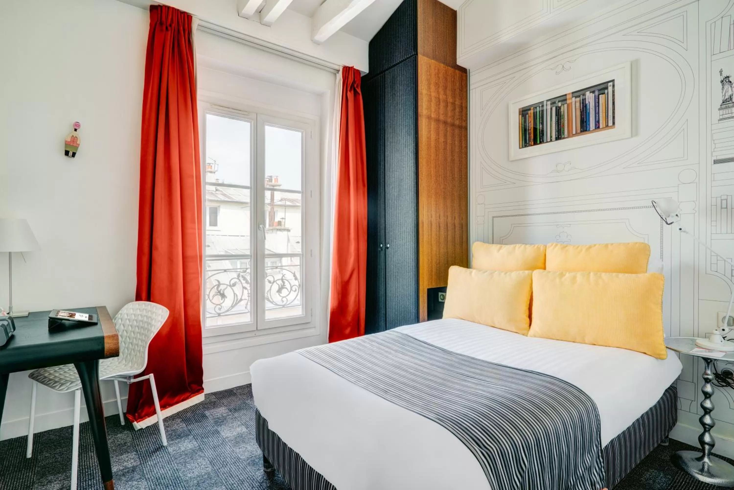 Bedroom, Bed in Hotel Joyce - Astotel