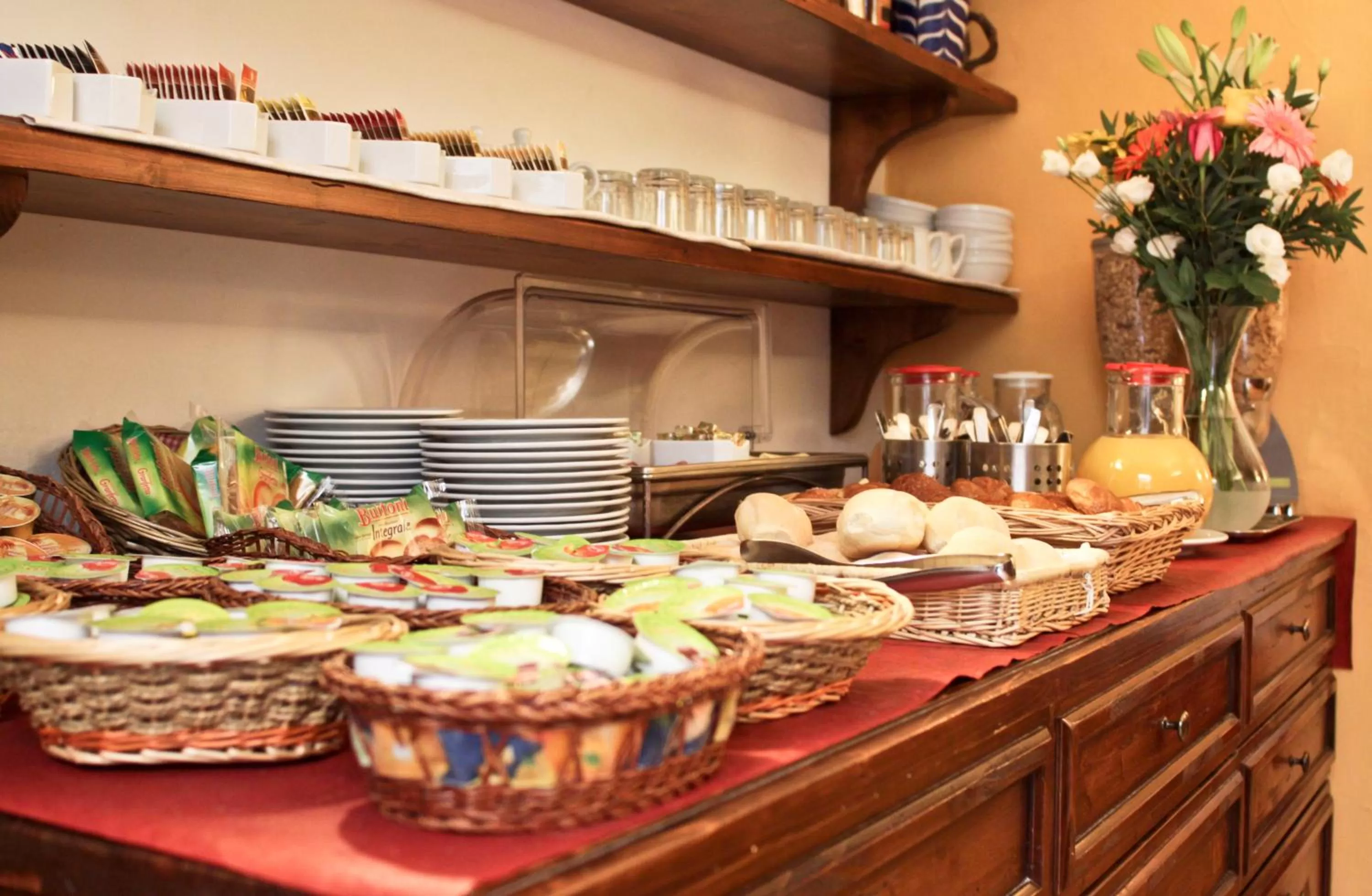 Food and drinks in Hotel Nizza