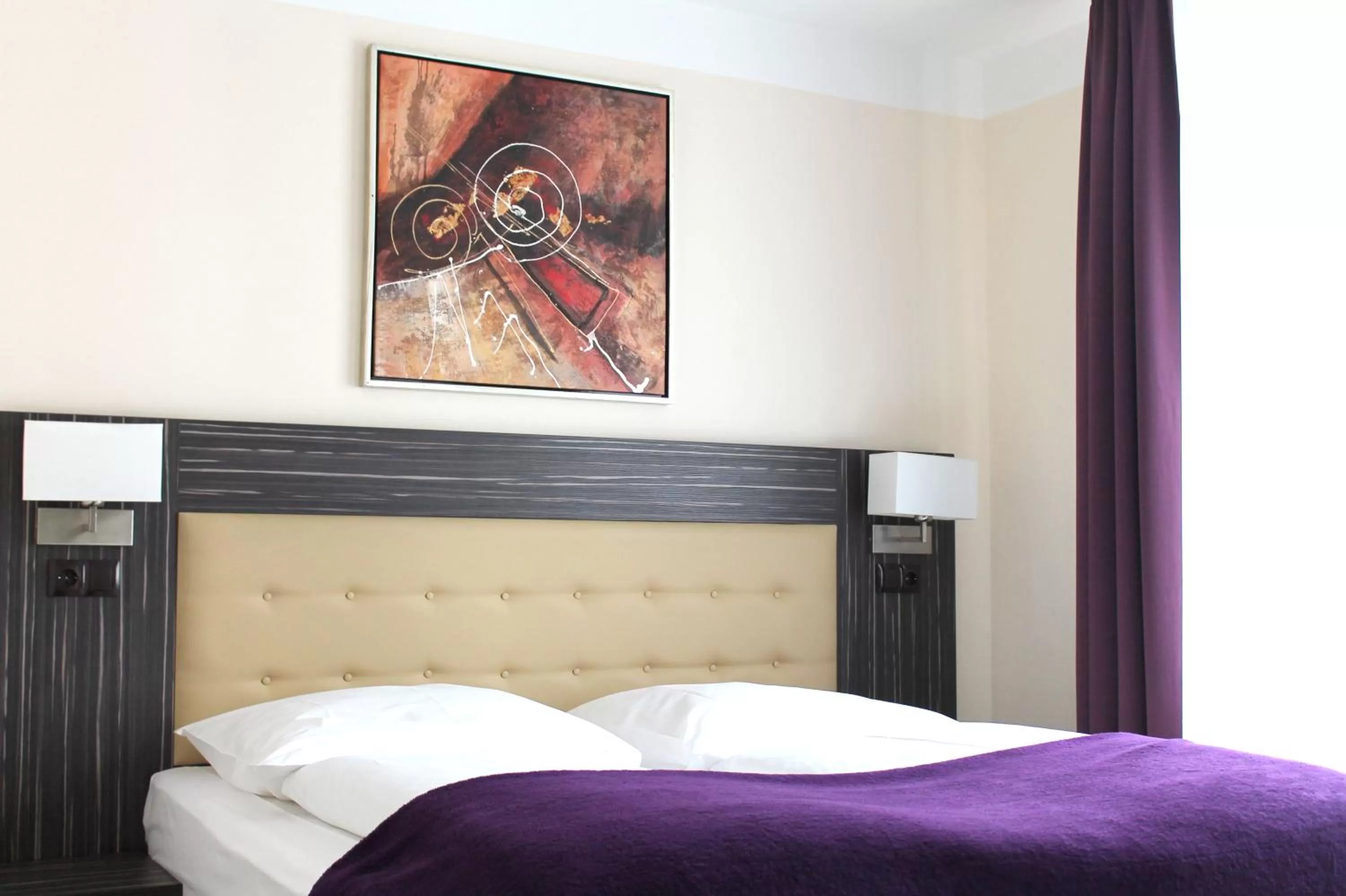 Bedroom, Bed in Hotel Famosa