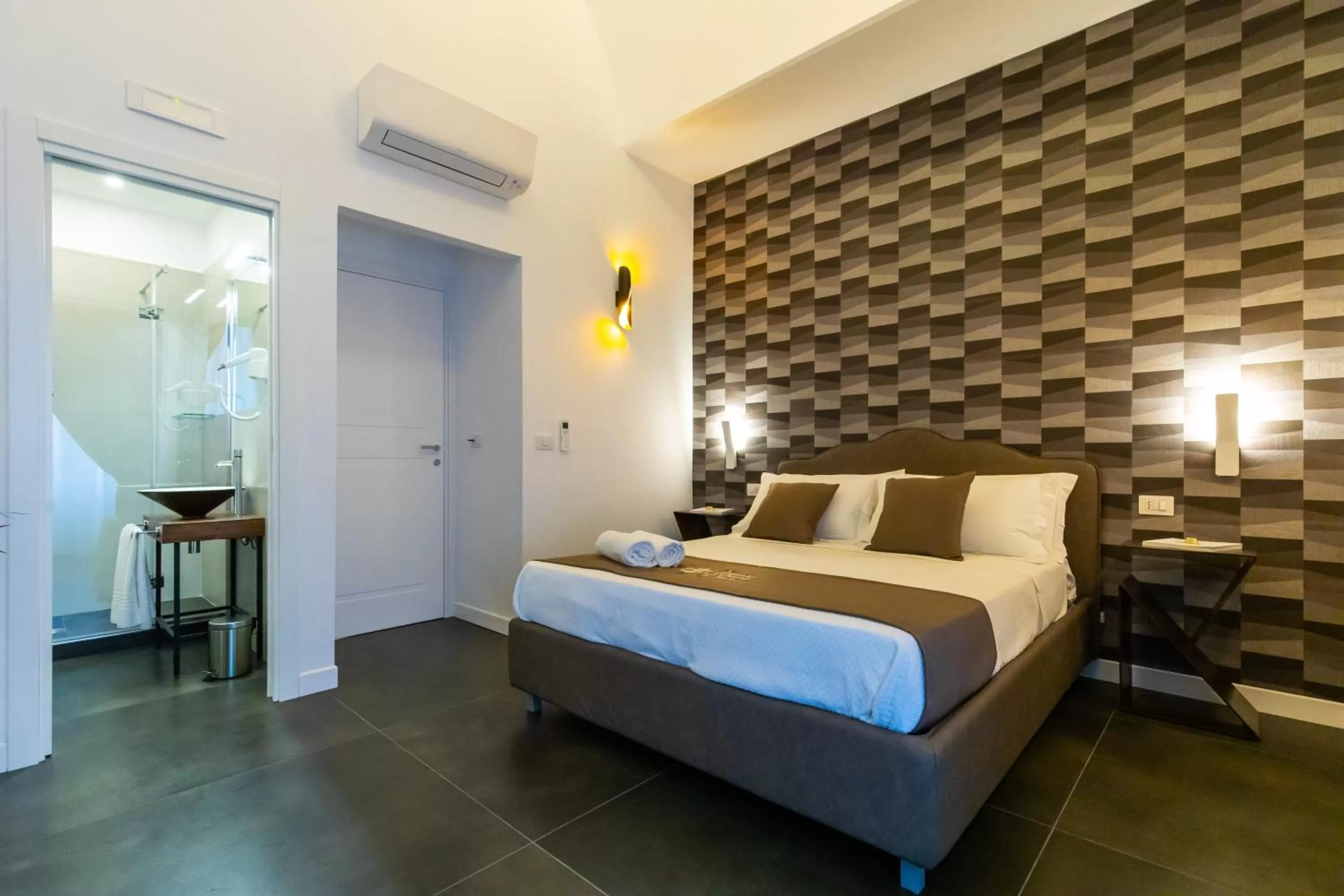 Other, Bed in Santa Chiara Inn