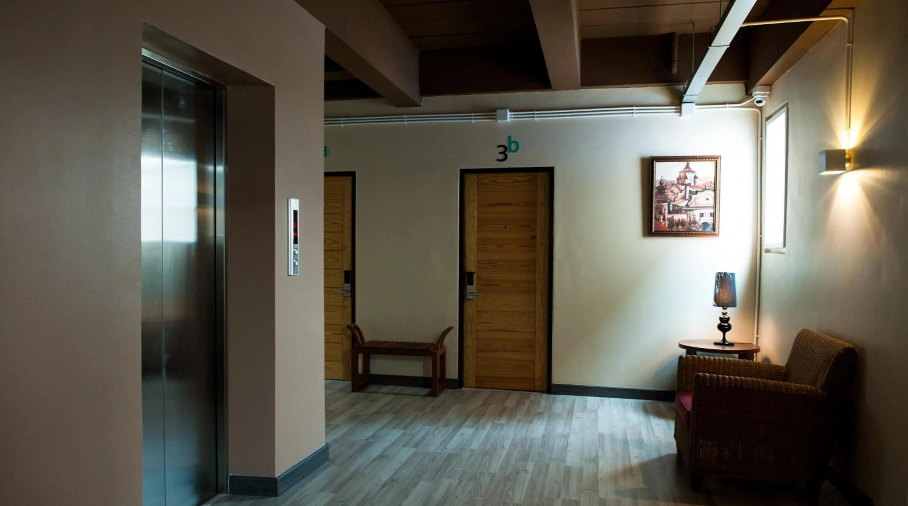 Decorative detail in KENCOZY accommodation