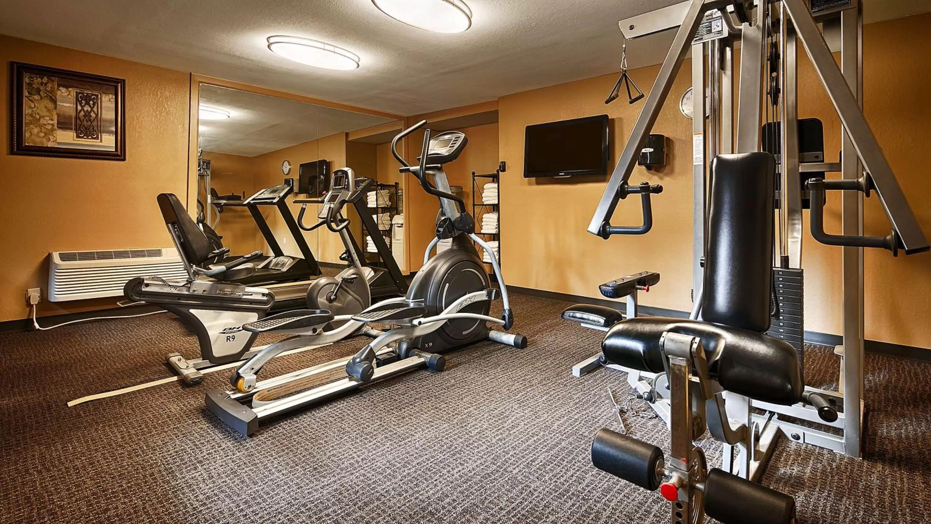 Fitness centre/facilities in Best Western Plus French Quarter Courtyard Hotel