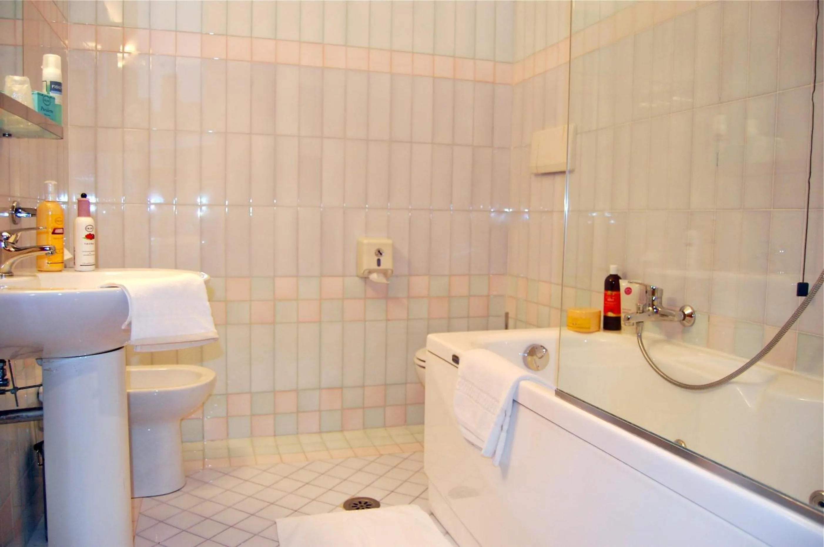 Bathroom in Hotel Olimpia