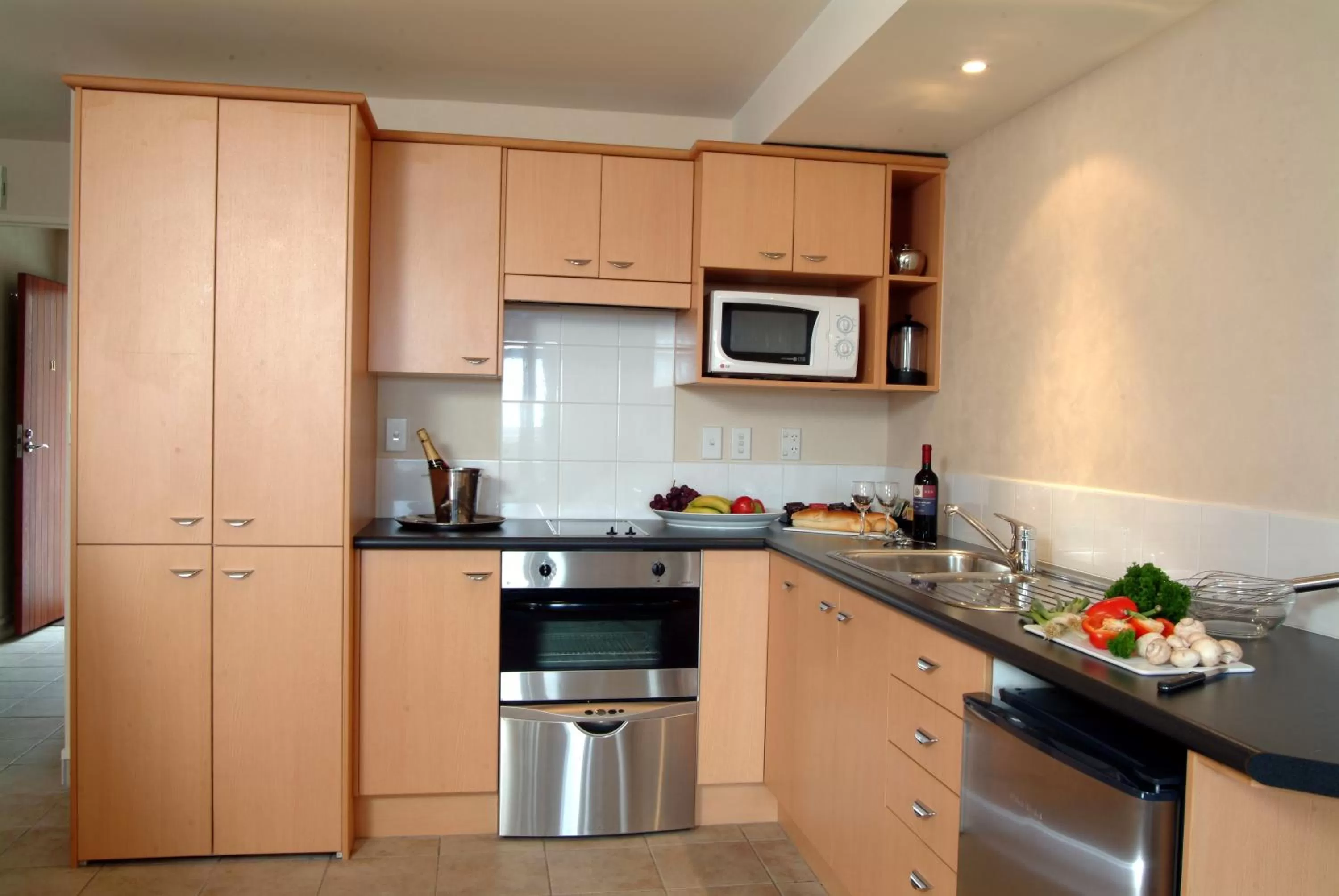 Kitchen or kitchenette in Voyager Apartments Taupo