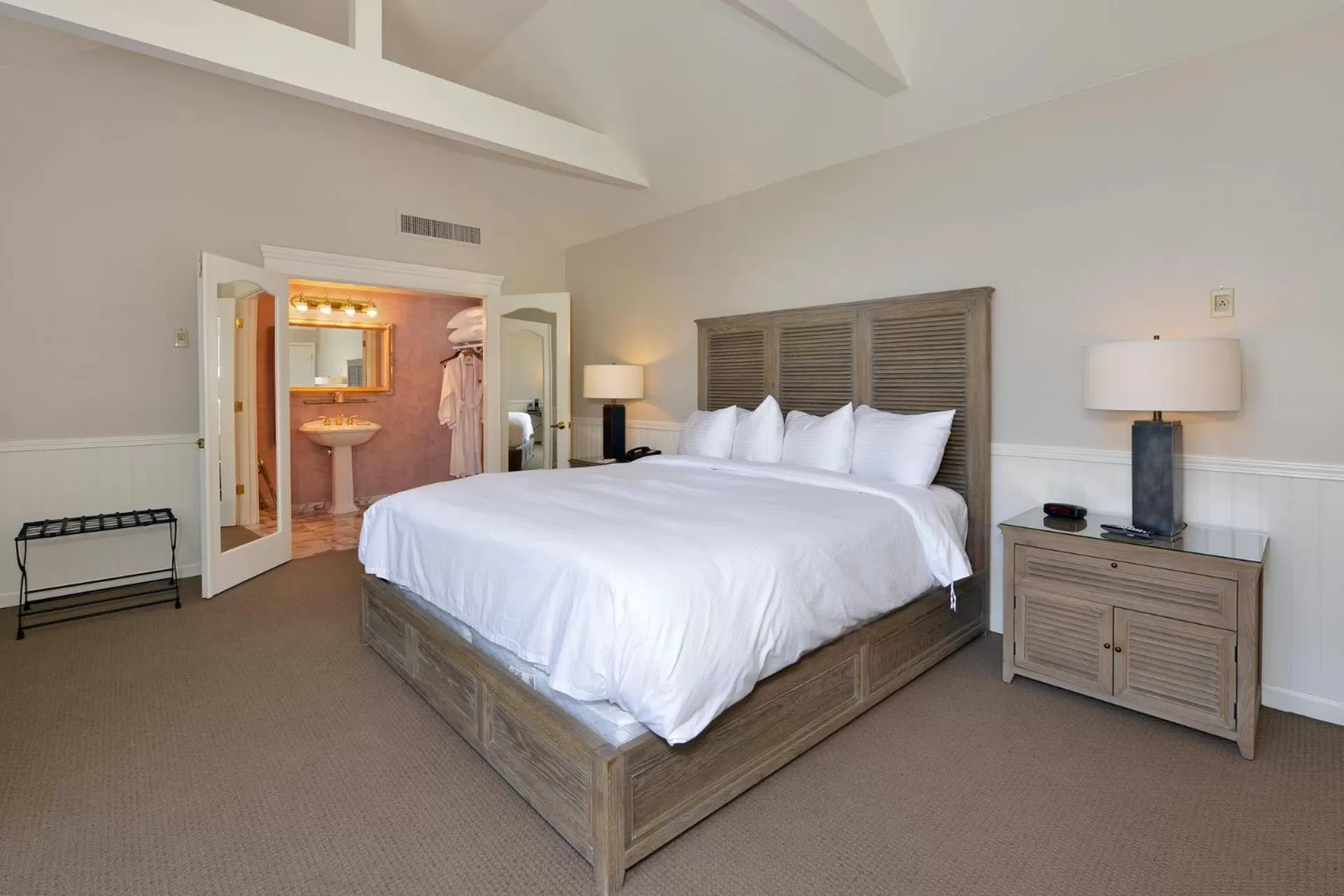 Bed in Hotel La Rose