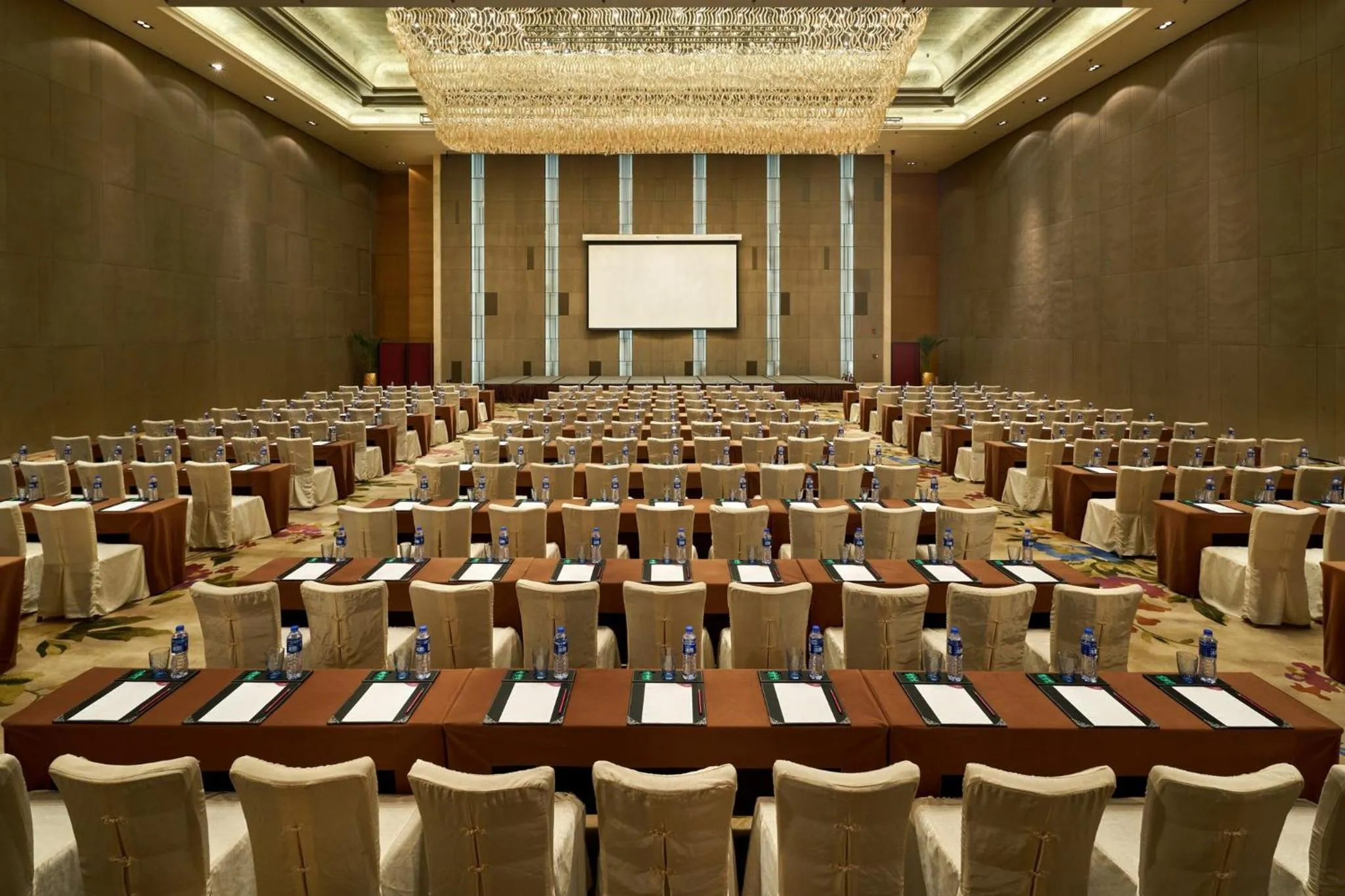 Banquet/Function facilities in Crowne Plaza Xi'an by IHG