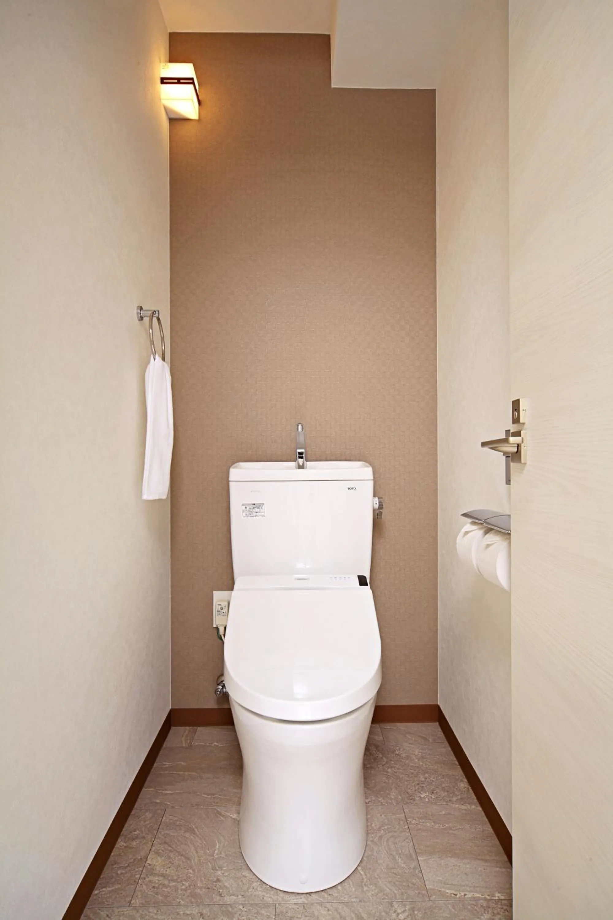 Toilet in Smart Condo Tomari