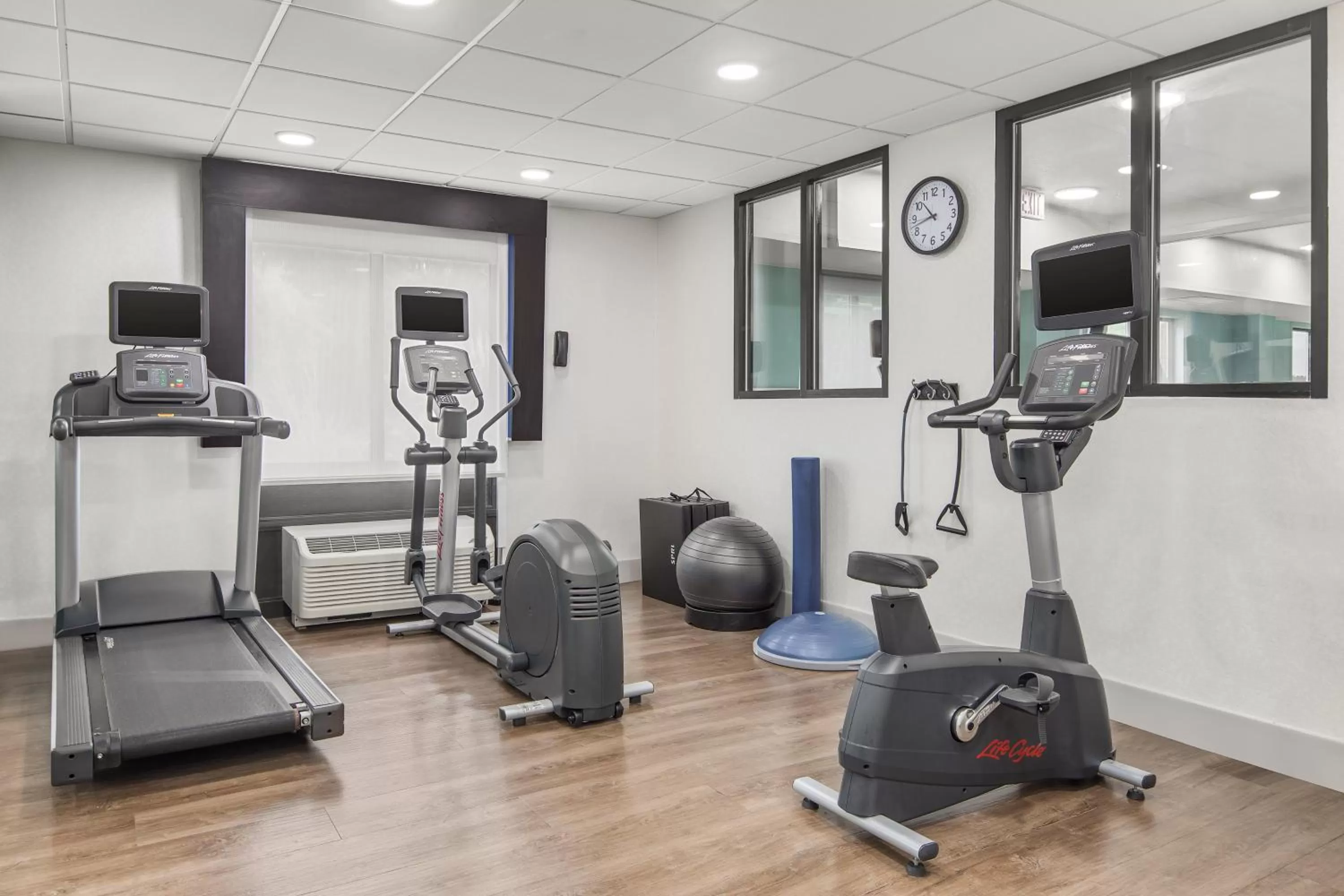 Fitness centre/facilities in Holiday Inn Express & Suites - Hardeeville-Hilton Head by IHG