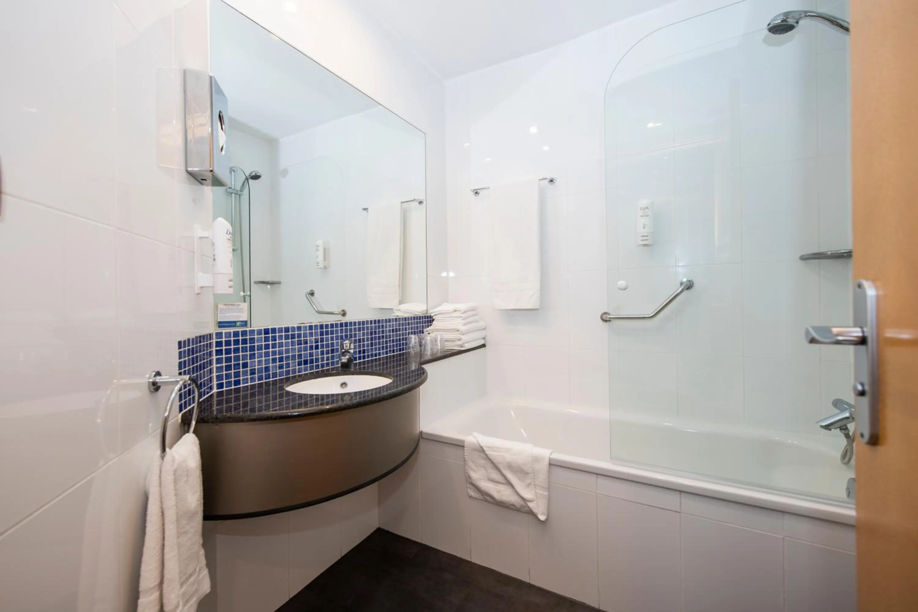 Bathroom in Holiday Inn Express Barcelona - Montmeló by IHG