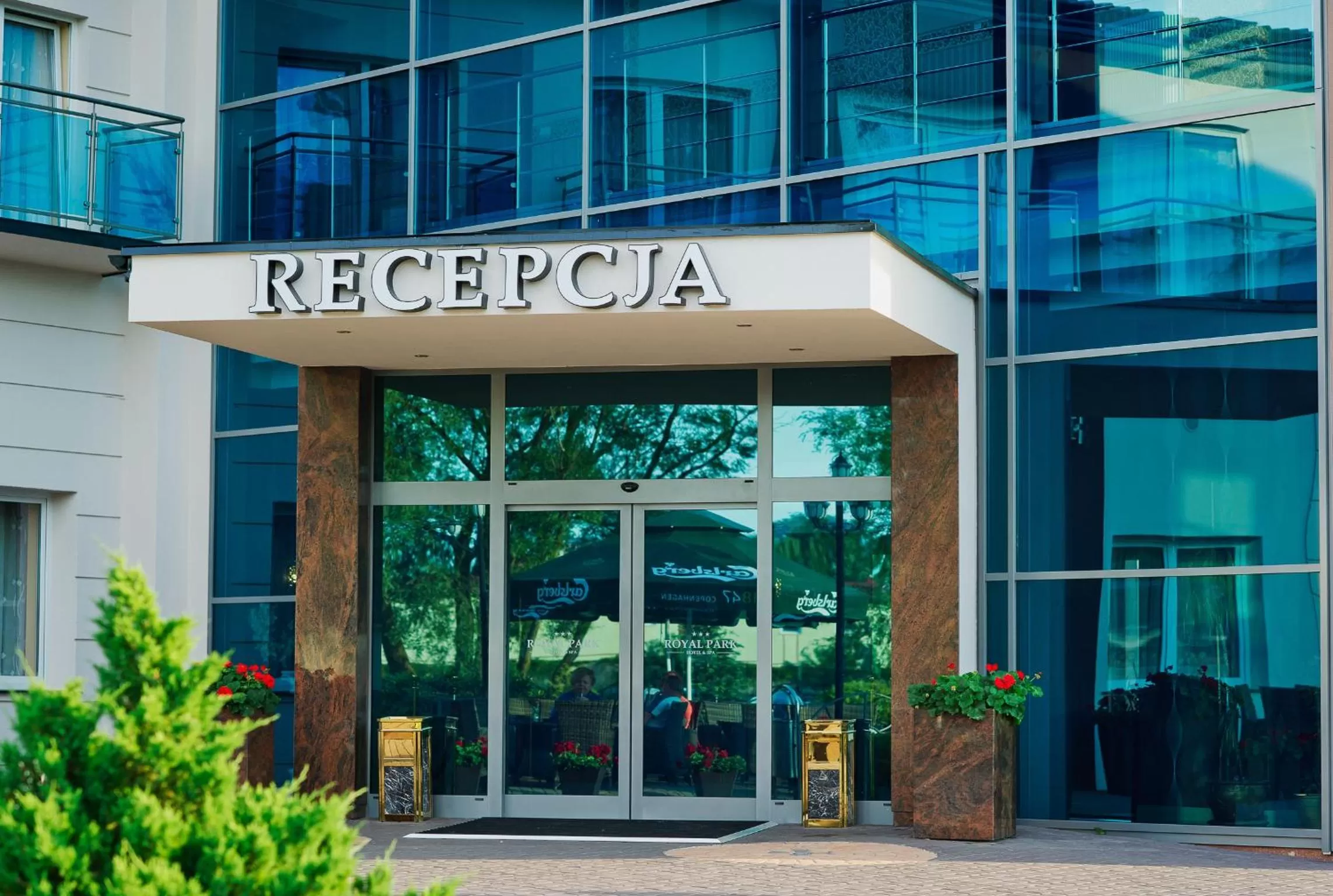 Facade/entrance in Royal Park Hotel & Spa