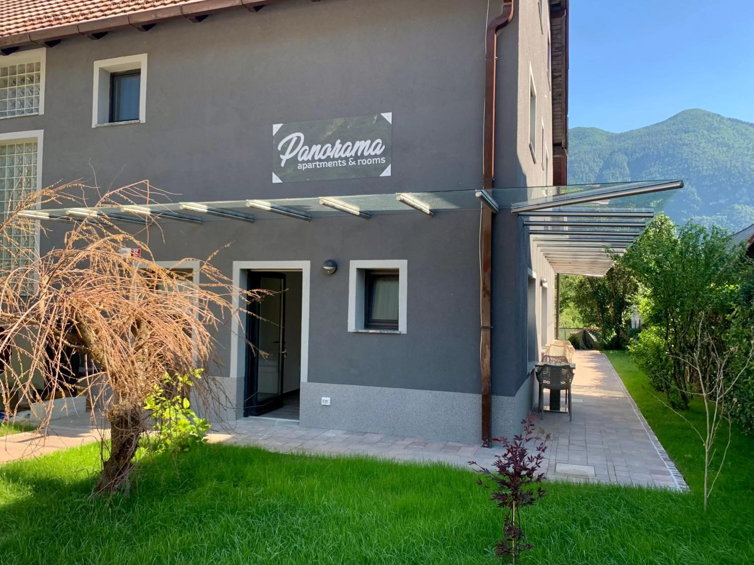 Property Building in Panorama rooms