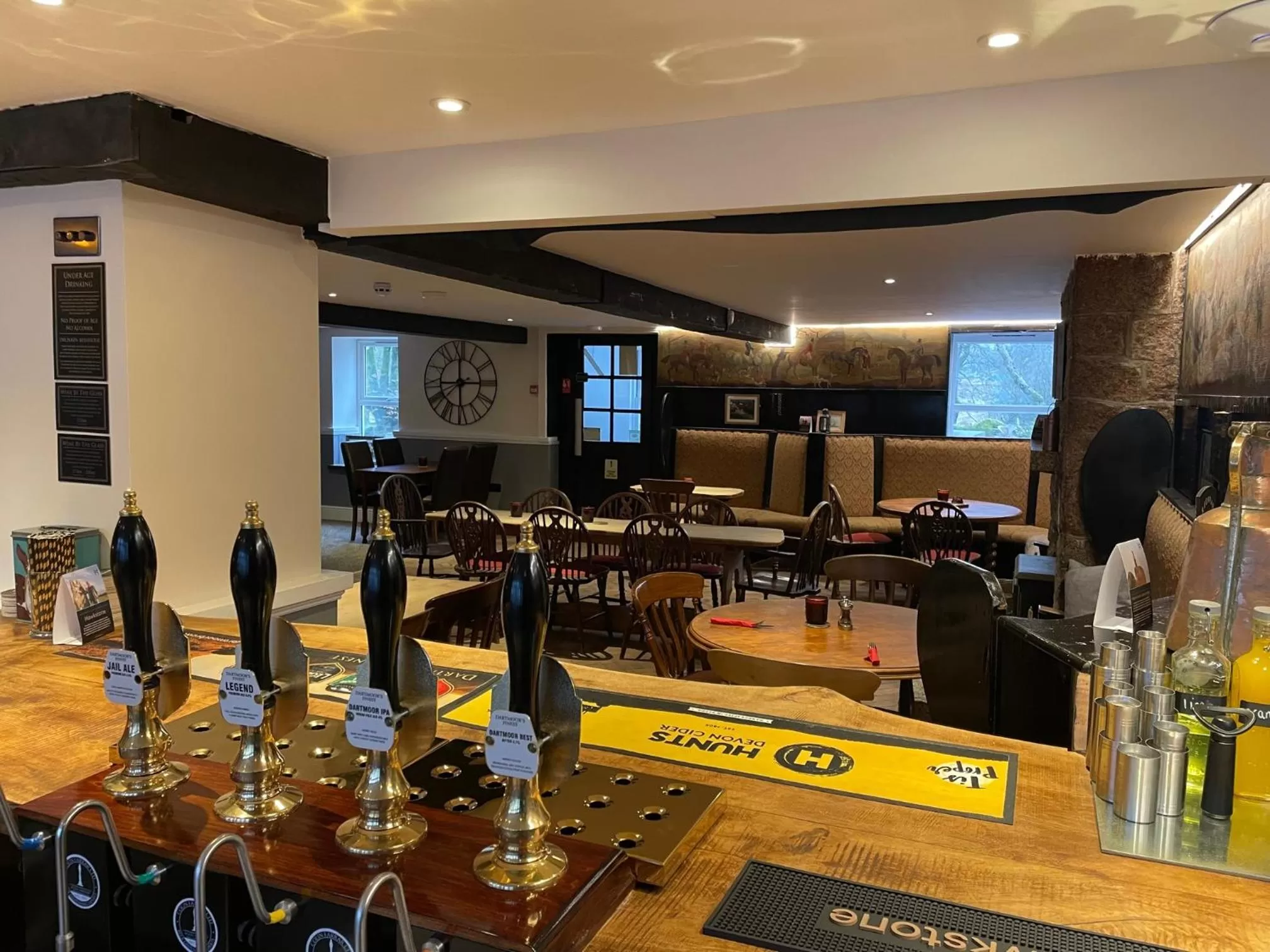 Lounge or bar, Restaurant/Places to Eat in East Dart Inn