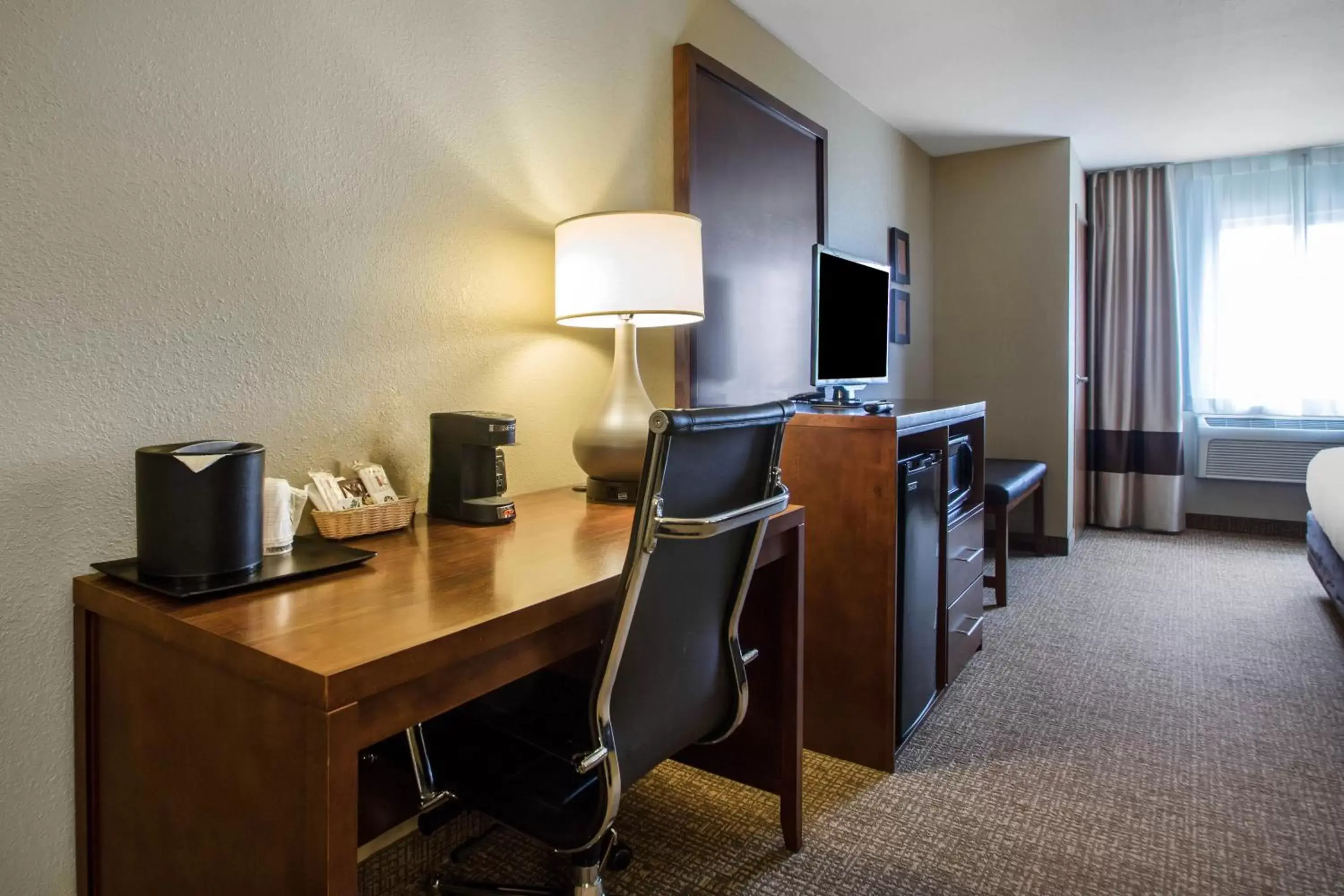 Suite with Two Queen Beds - Accessible/Non-Smoking in Comfort Suites Johnson Creek Conference Center Suite with Two Queen Beds - Accessible/Non-Smoking in Comfort Suites Johnson Creek Conference Center