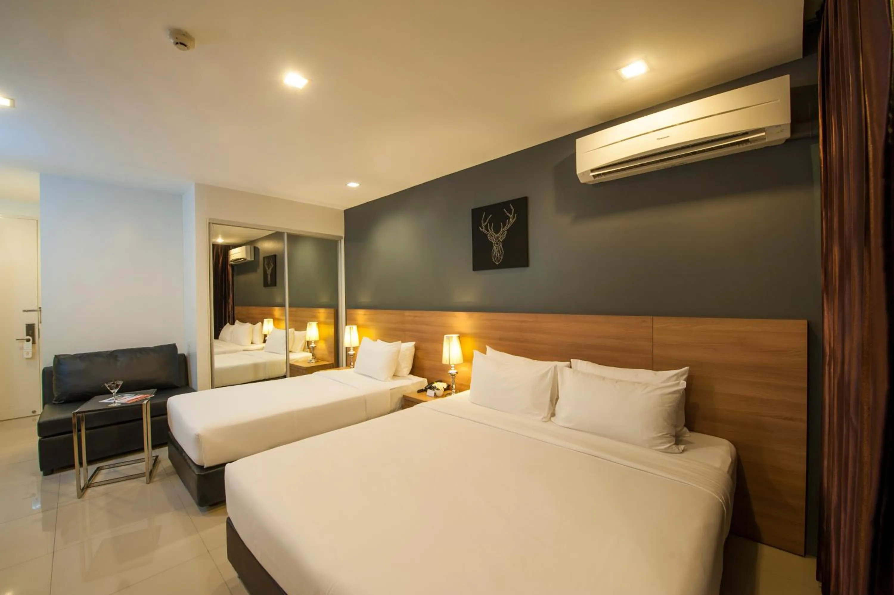 Bedroom, Bed in Marigold Sukhumvit - Free Shuttle to BTS Bearing Station