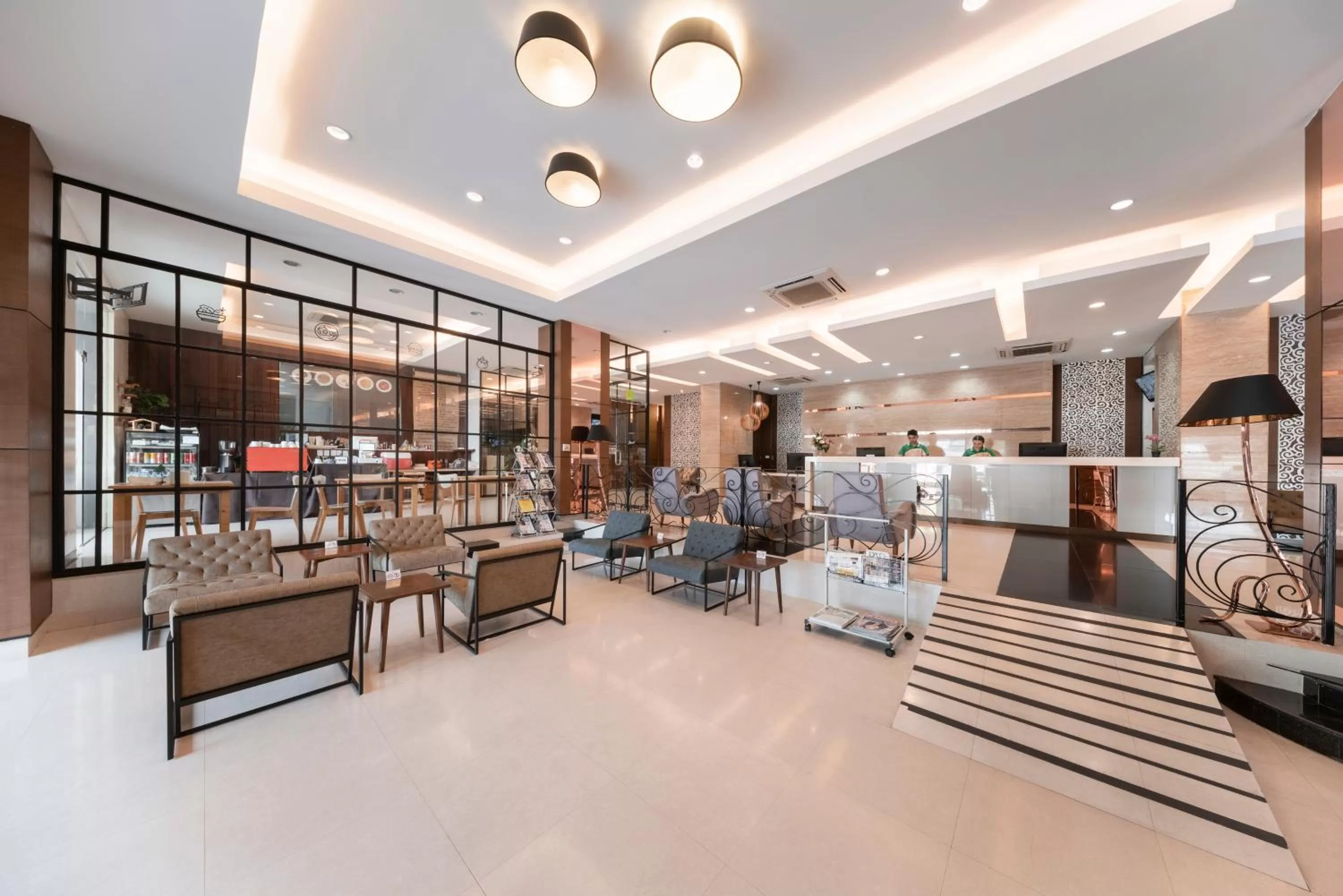 Lobby or reception in At 115 Hotel By Rompo