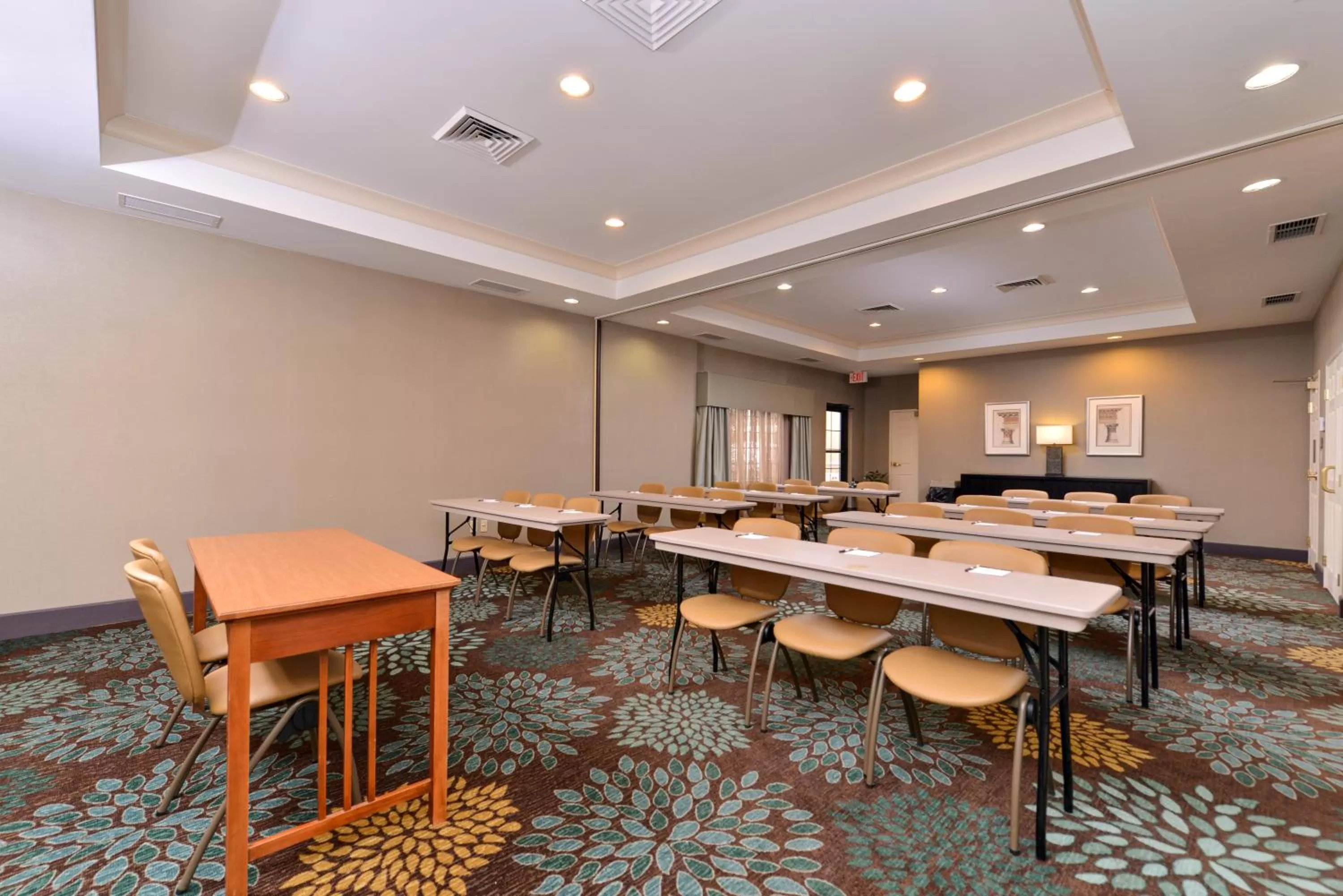 Meeting/conference room in Staybridge Suites O'Fallon Chesterfield by IHG