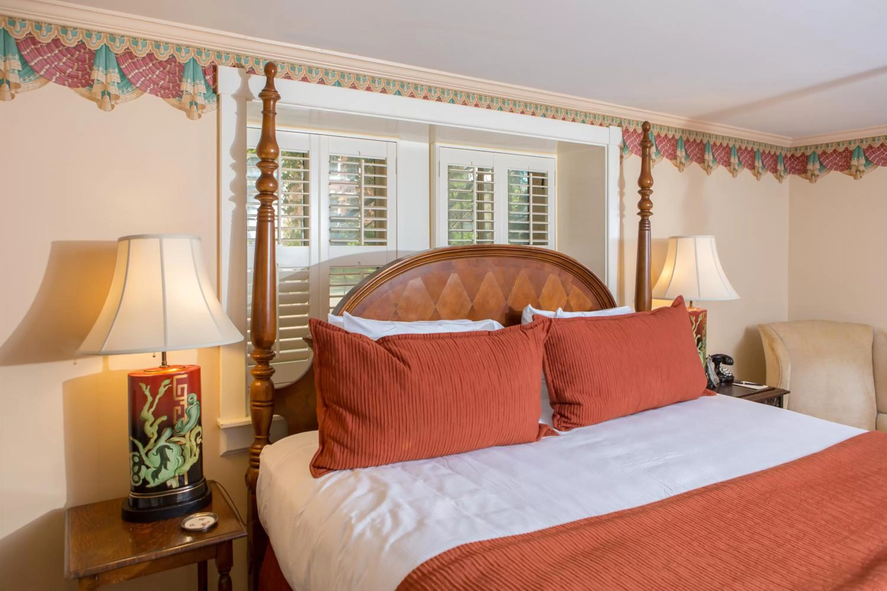 Bedroom, Bed in Ballastone Inn