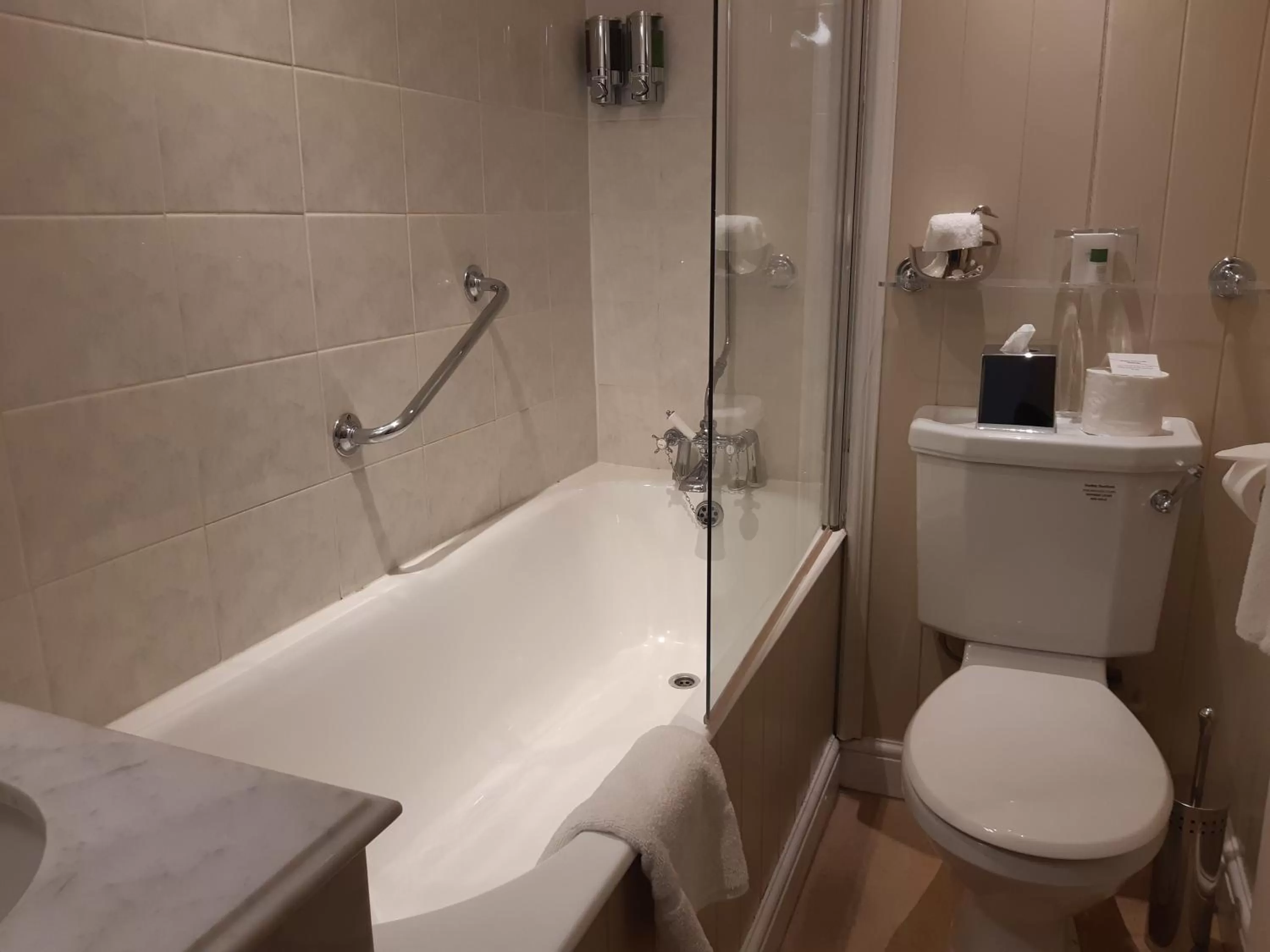 Bathroom in The Swan Hotel, Wells, Somerset - The Coaching Inn Group