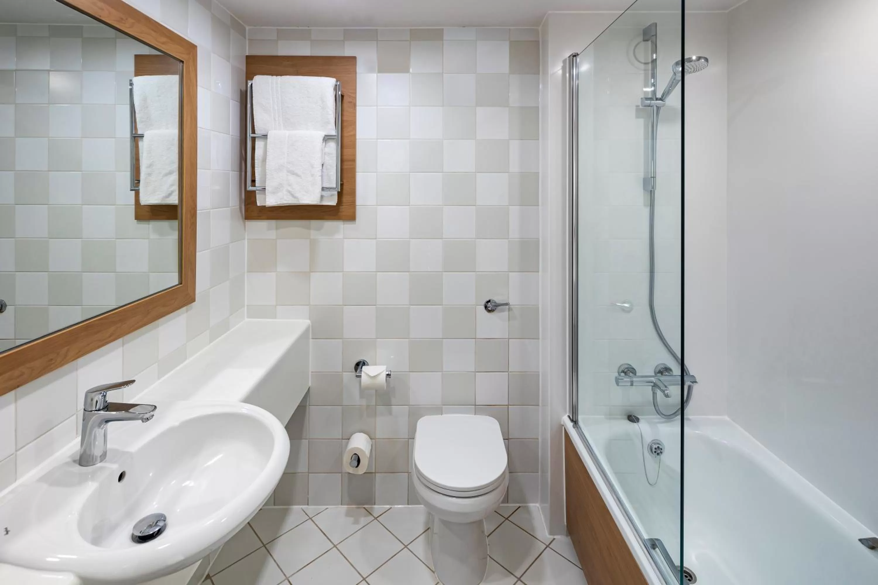 Bathroom in Holiday Inn London - Gatwick Airport by IHG