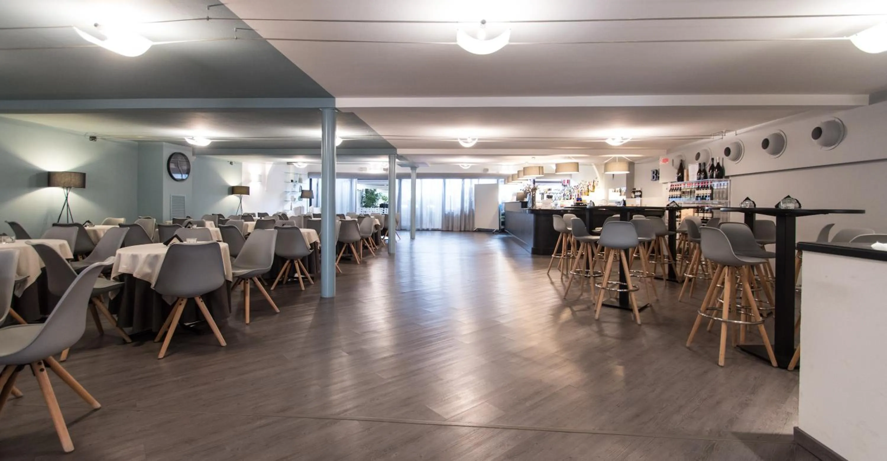 Lounge or bar in Loano 2 Village