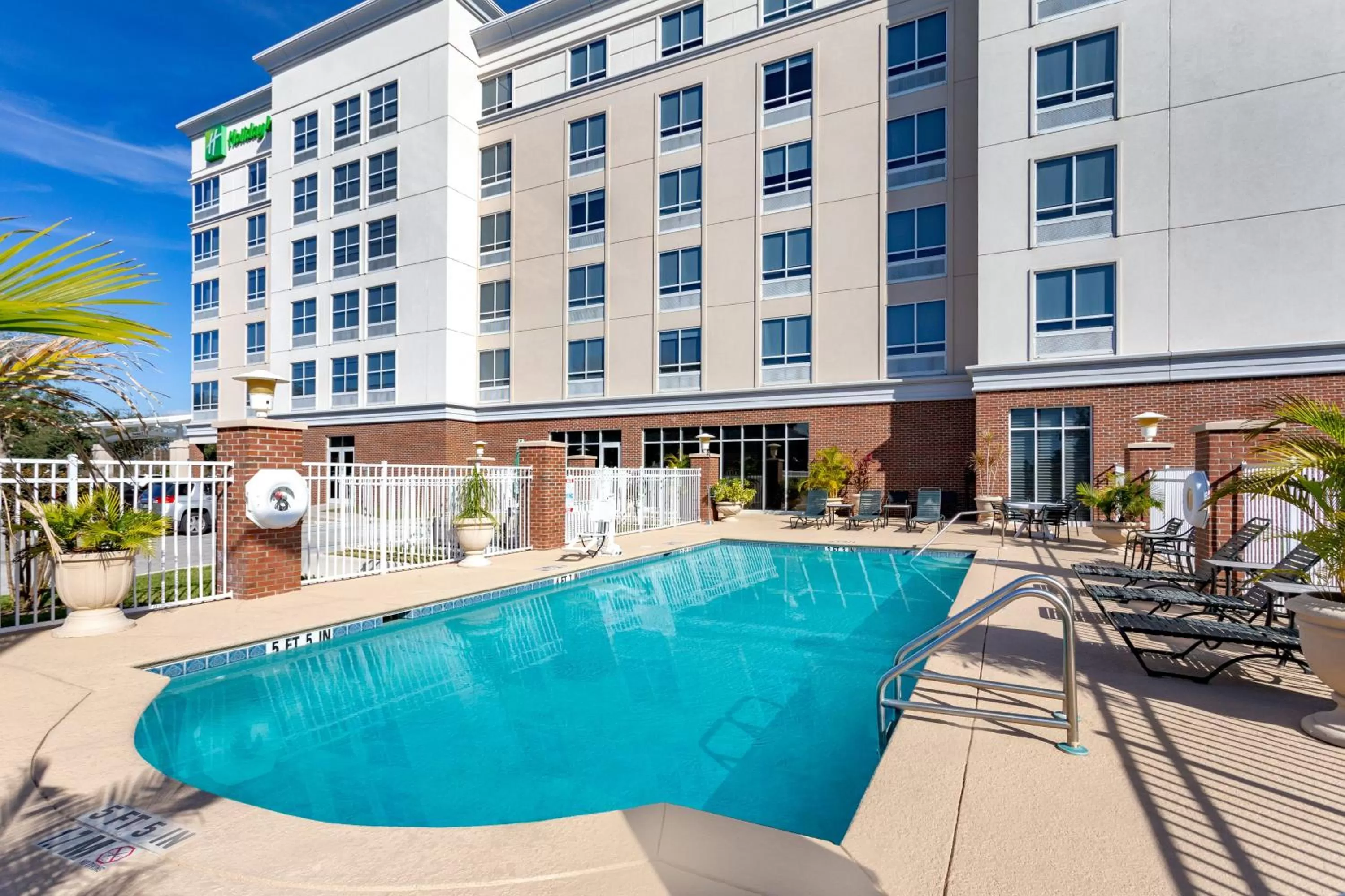 Swimming pool in Holiday Inn Winter Haven by IHG