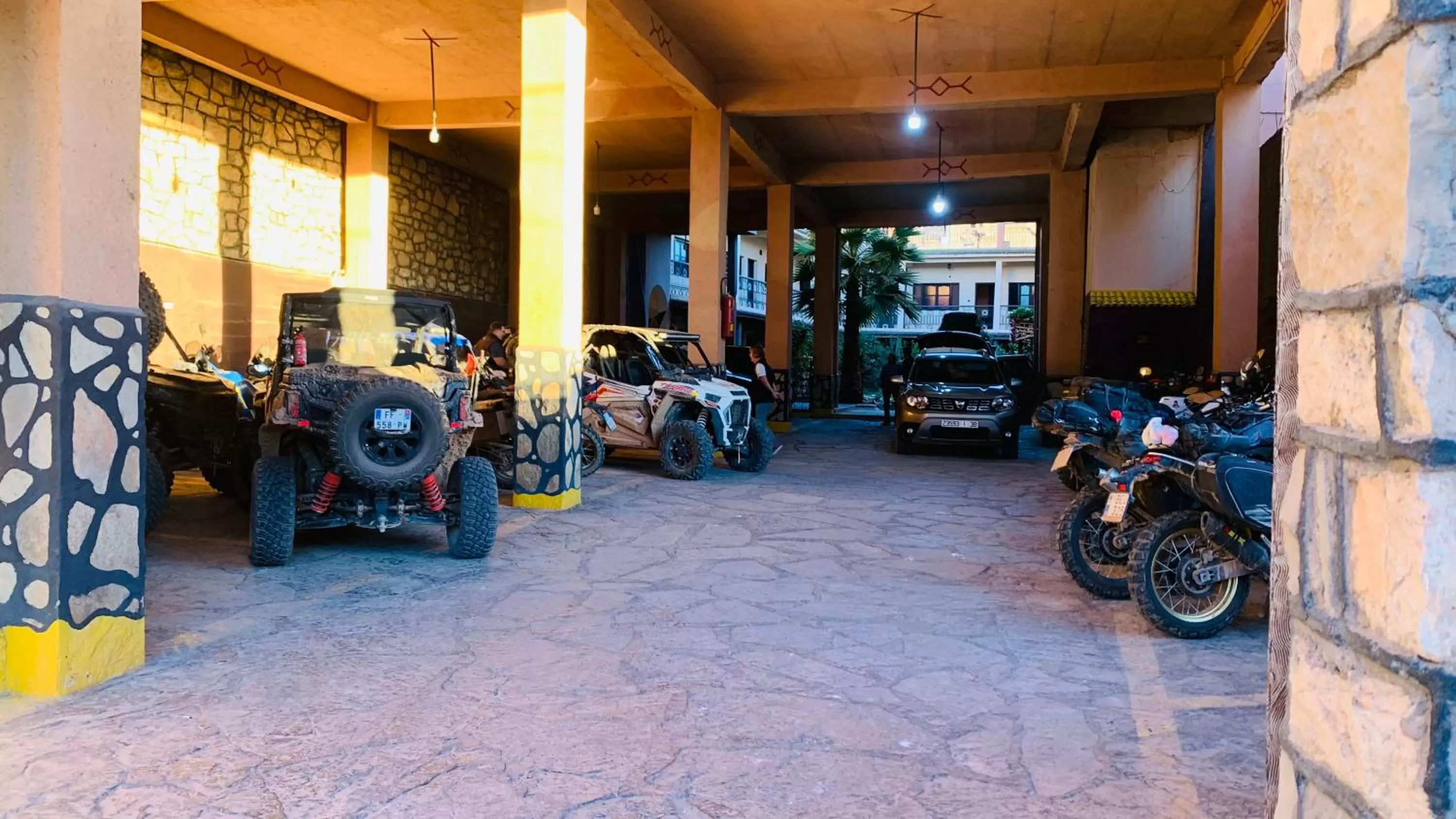 Cycling in Hotel Restaurant La Kasbah