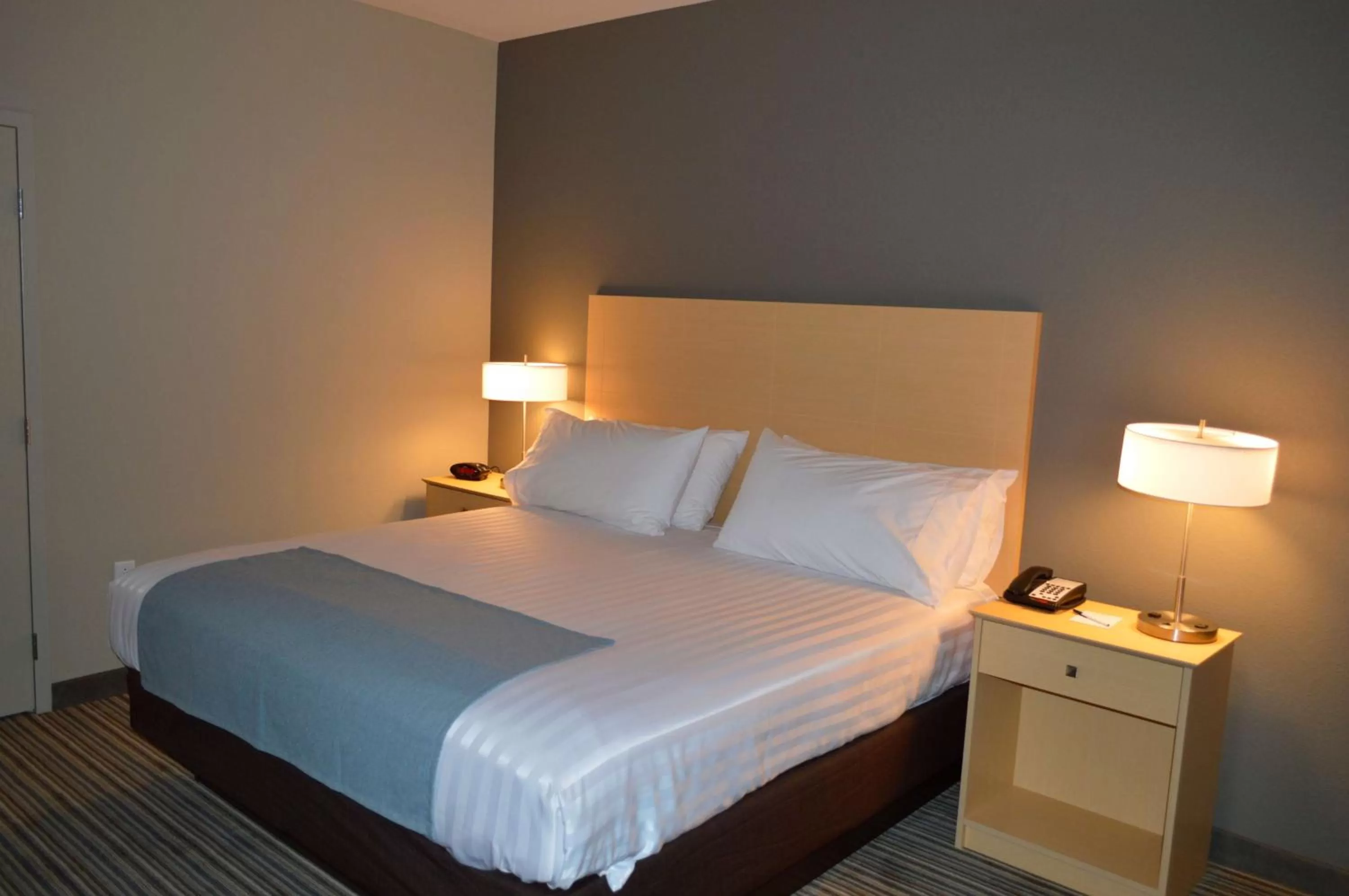 Lobby or reception, Bed in Stone Hill Norman, Trademark Collection by Wyndham