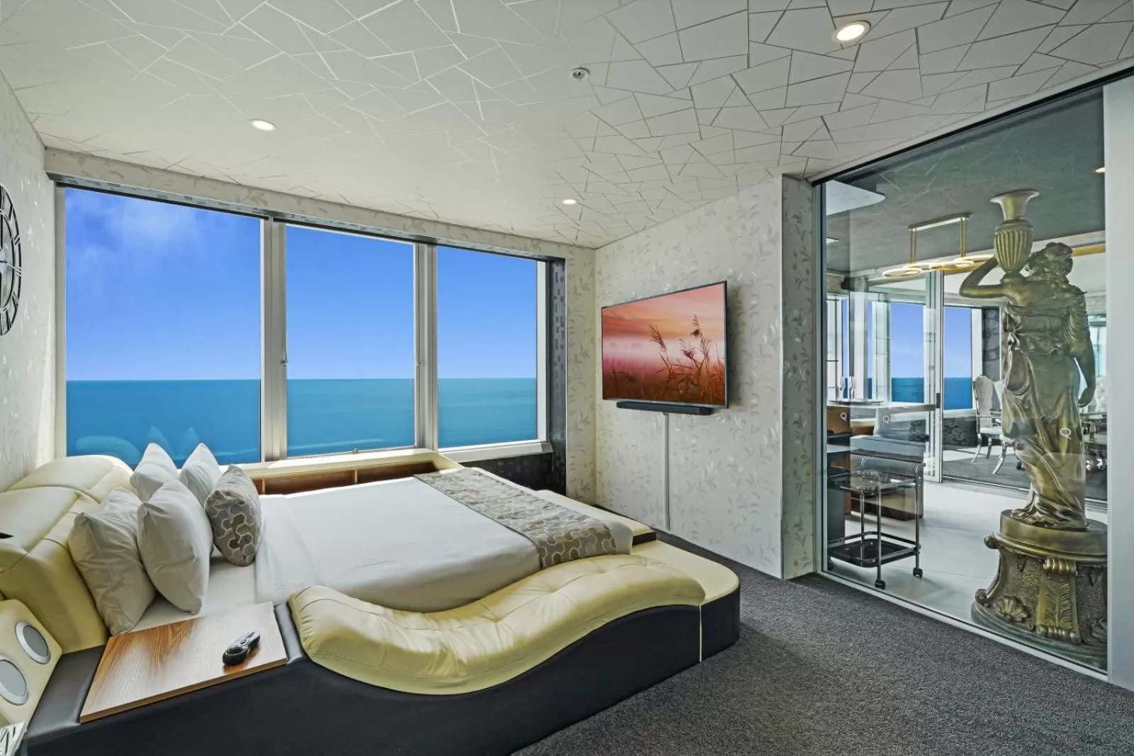 Bedroom in Q1 Resort & Spa - Official