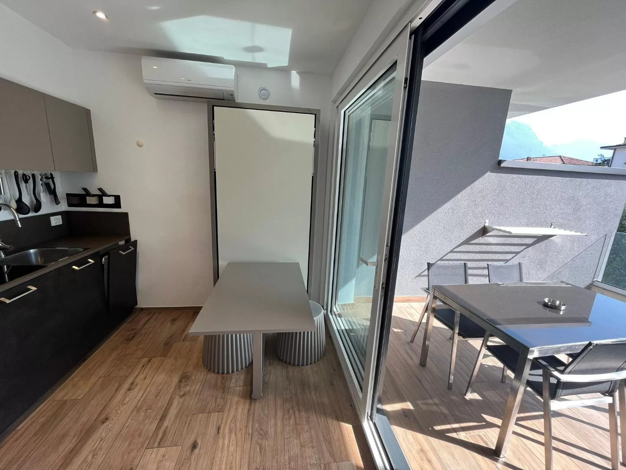 kitchen in Riva Lake Lodge