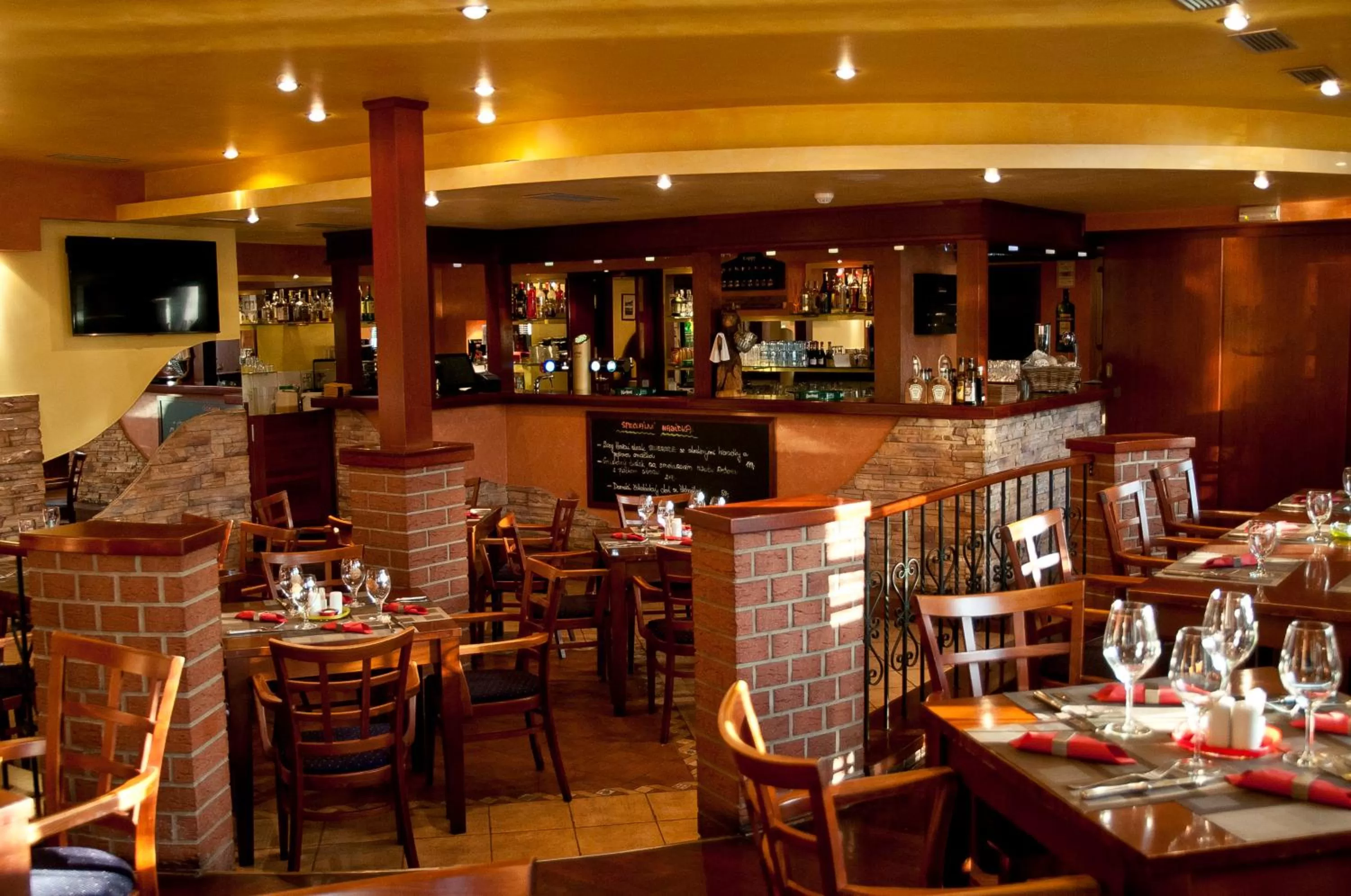 Restaurant/places to eat in Hotel u Ledu