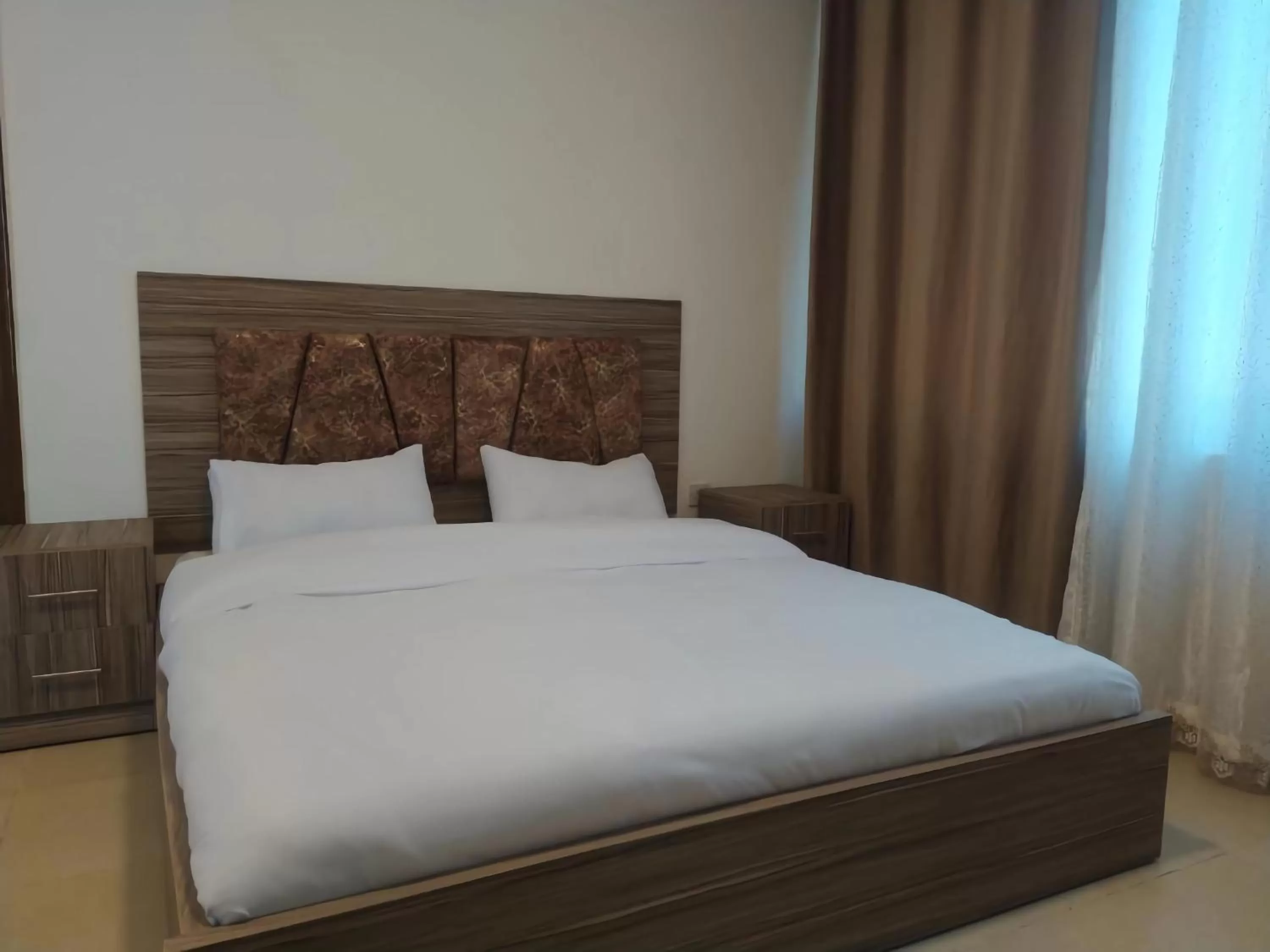 Bedroom, Bed in Rayan Hotel Suites