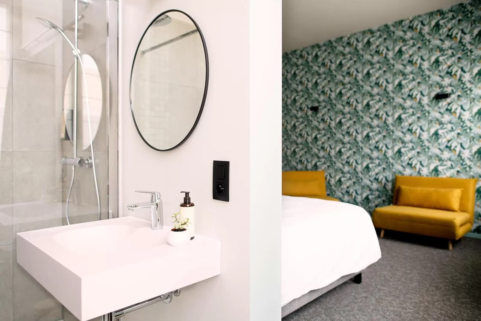 Bathroom in Hôtel de la Poste