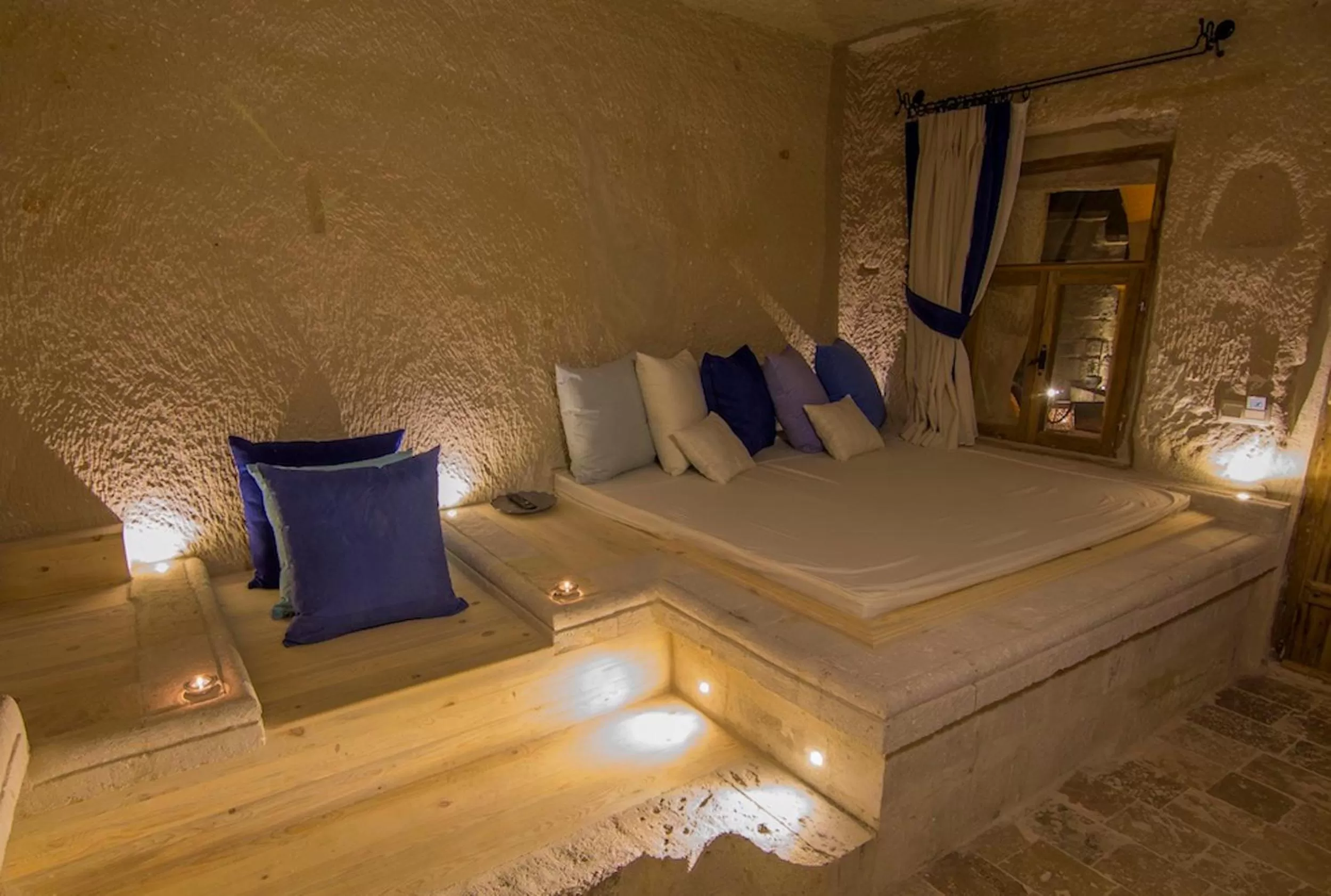 Living room, Bed in Azure Cave Suites - Cappadocia